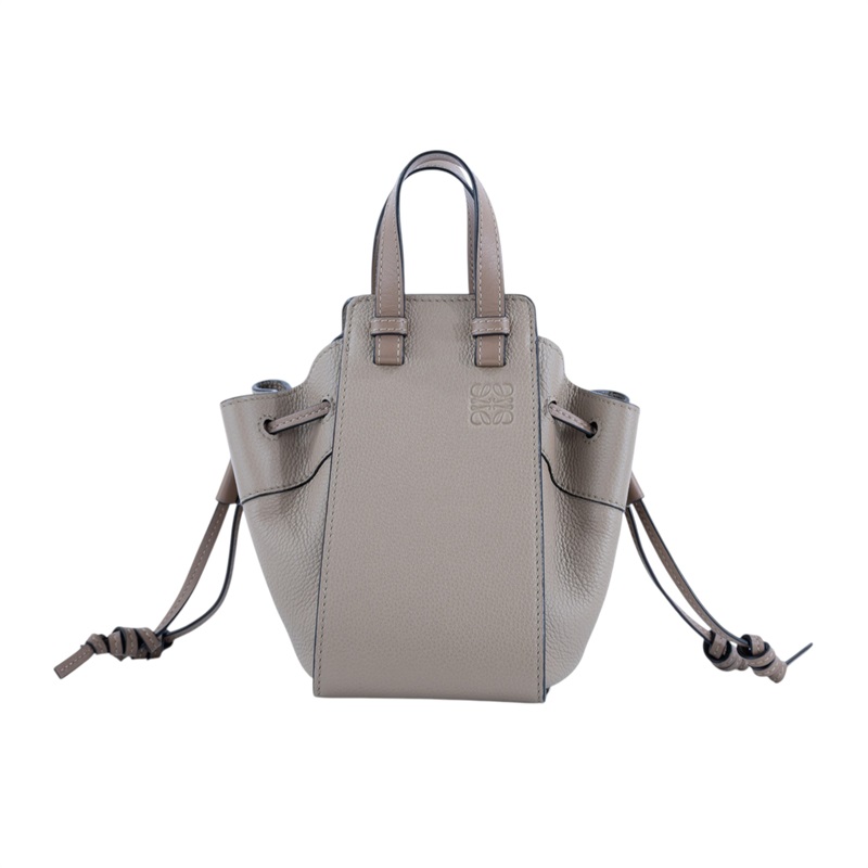 羅意威 LOEWE Mini Hammock drawstring 迷你 小牛皮 肩背 吊床包 A538V07X15  防塵袋/背帶(邊膠裂)