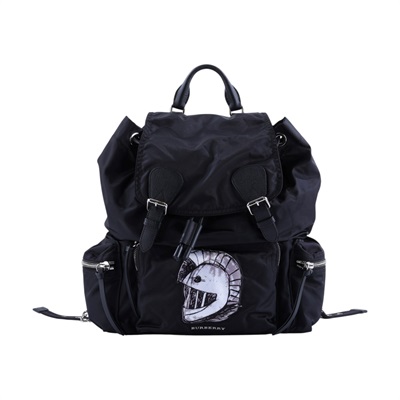 博柏利 BURBERRY The Rucksack 尼龍 後背包  黑刺繡尼龍後背包The Rucksack Backpack 防塵袋