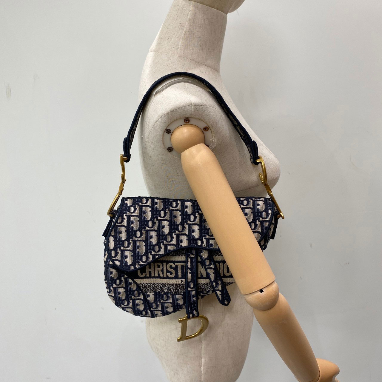迪奧 CHRISTIAN DIOR Saddle 手提 馬鞍包 M0446CRIW SADDLE藍緹花馬鞍包 原廠盒子/防塵袋/購買證明/保證卡