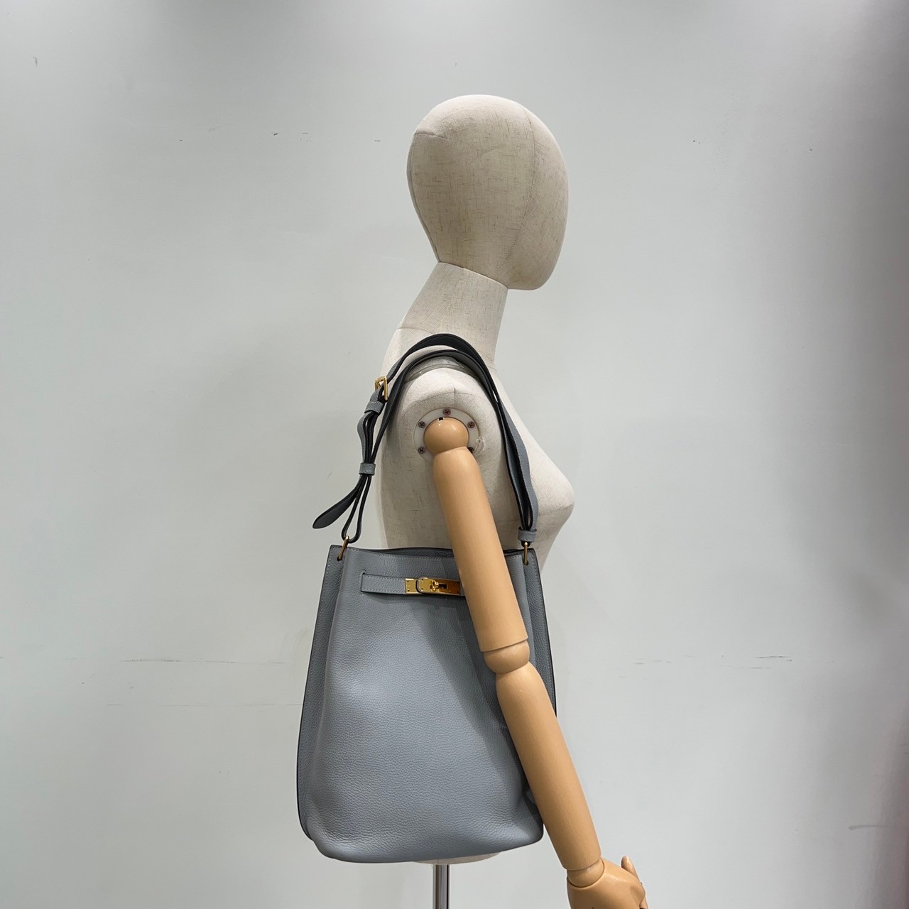 愛馬仕 Hermes So-Kelly Bag 凱莉水桶包 22 SOKL22 T刻 冰河藍SO KELLY 22CM 原廠盒子/防塵袋