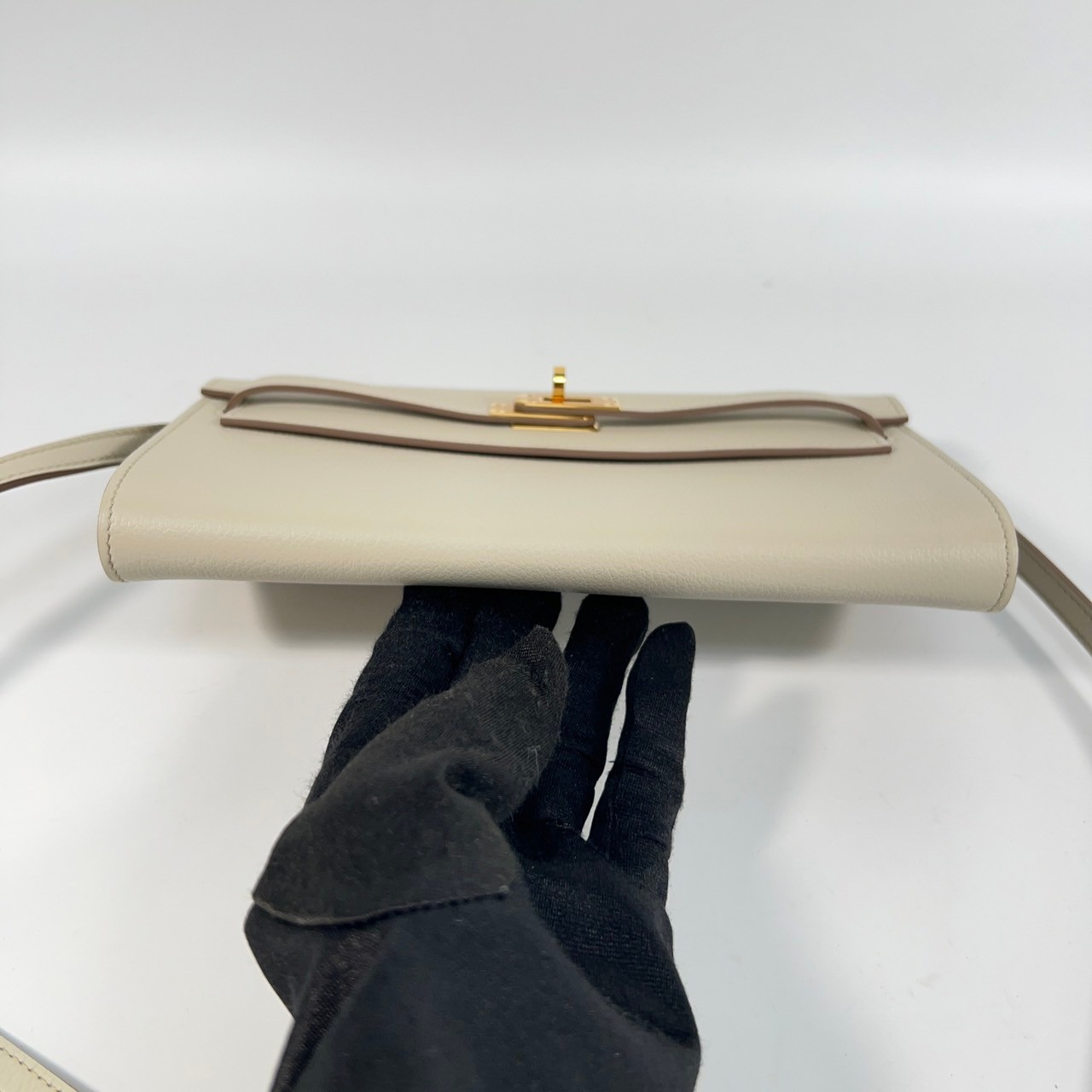 愛馬仕 Hermes Kelly to go 長夾肩背包 KLG W刻 灰白KELLY TO GO 原廠盒子/防塵袋