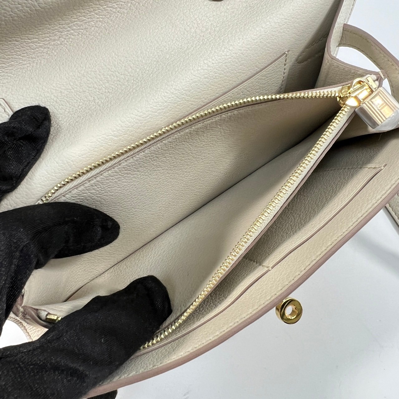 愛馬仕 Hermes Kelly to go 長夾肩背包 KLG W刻 灰白KELLY TO GO 原廠盒子/防塵袋