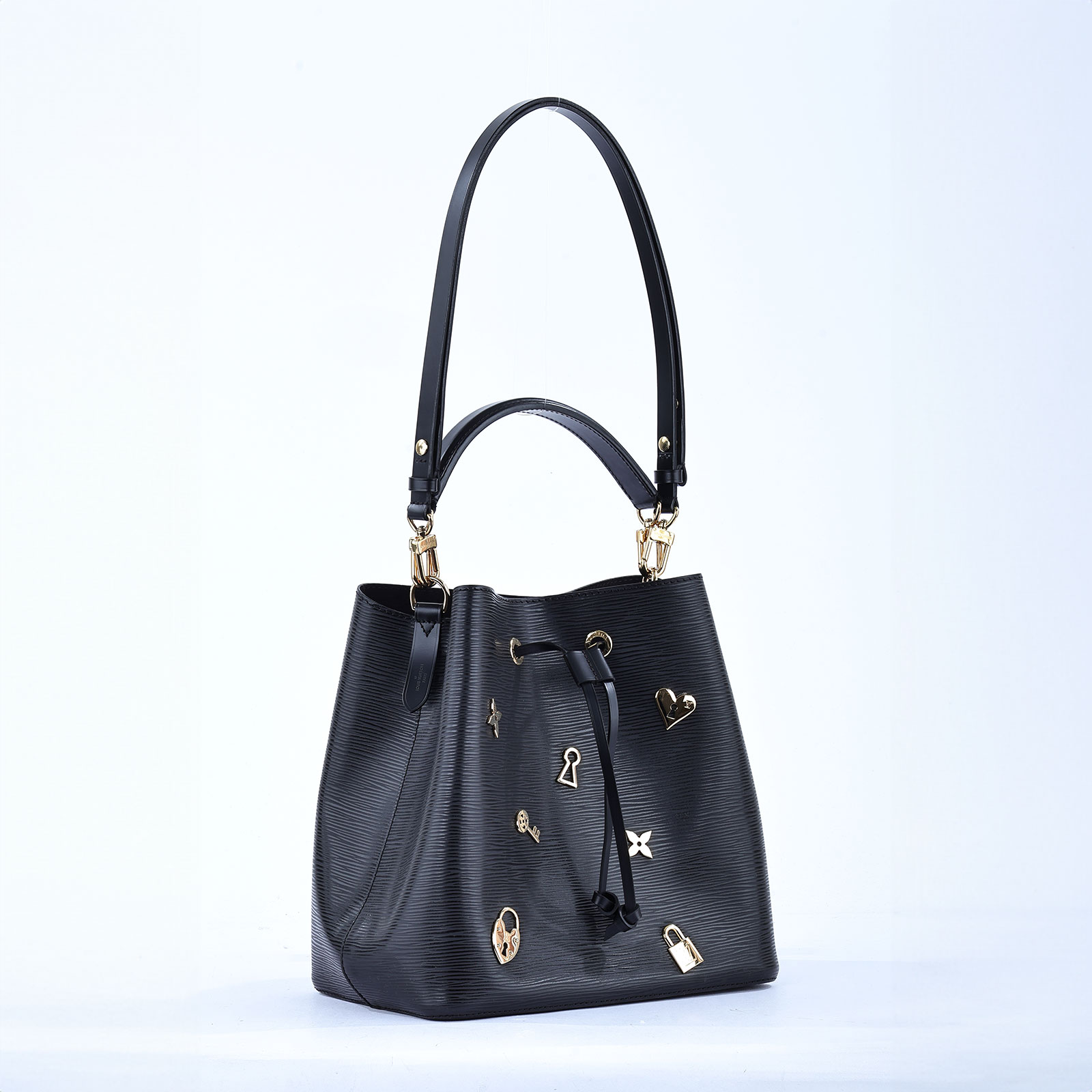 路易威登 LOUIS VUITTON NéoNoé 手提 肩背包 M53237 晶片款 黑EPI造型水桶NéoNoé 防塵袋