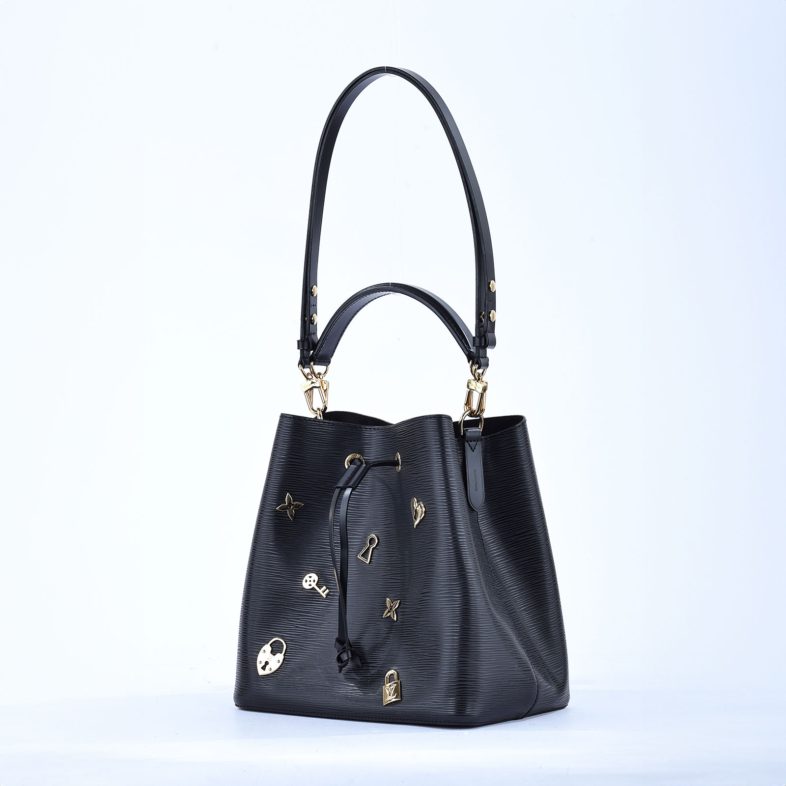 路易威登 LOUIS VUITTON NéoNoé 手提 肩背包 M53237 晶片款 黑EPI造型水桶NéoNoé 防塵袋