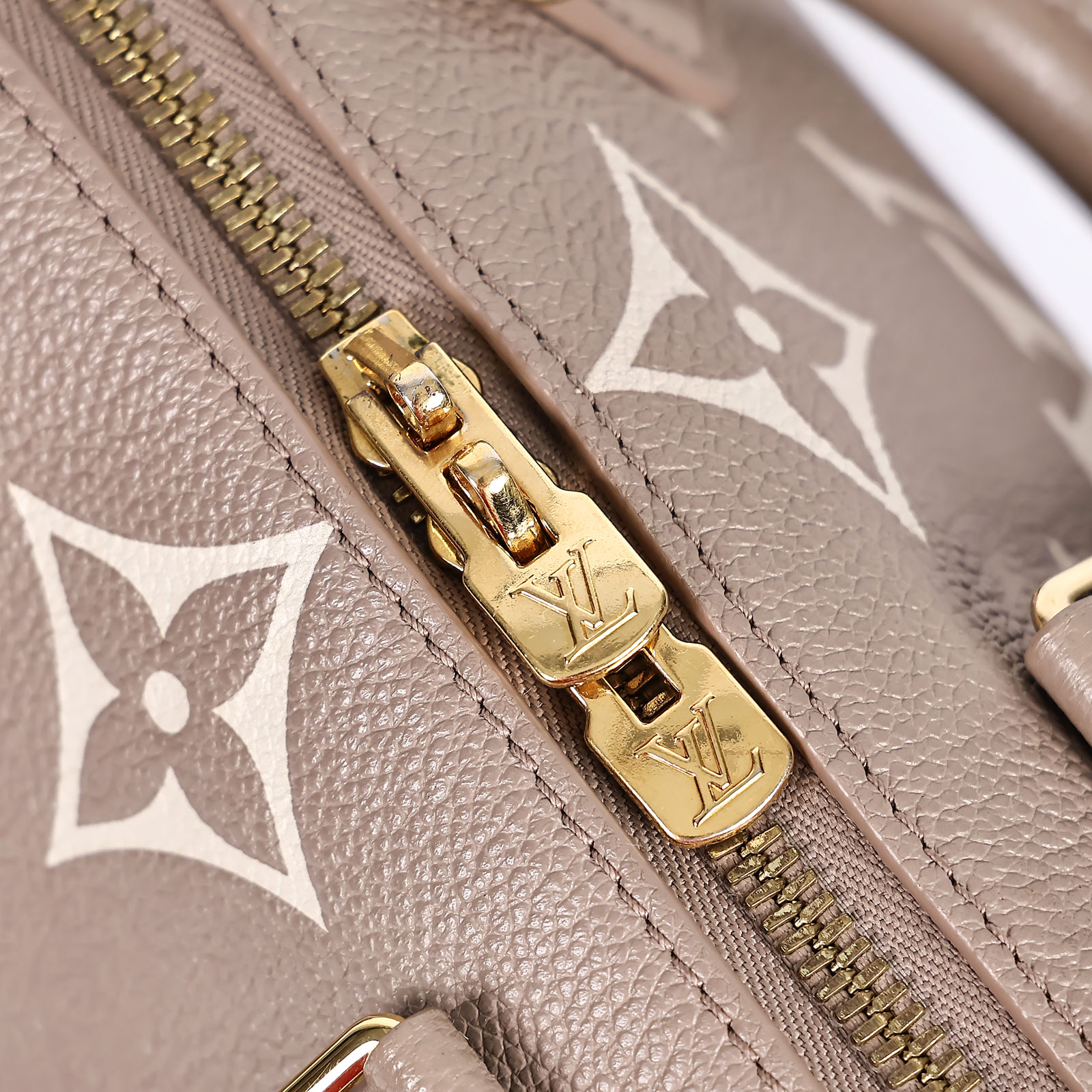 路易威登 LOUIS VUITTON Speedy Bandoulière 20 雙色 手提 斜背 波士頓包 M46575 晶片款 原廠盒子/購買證明/鎖組