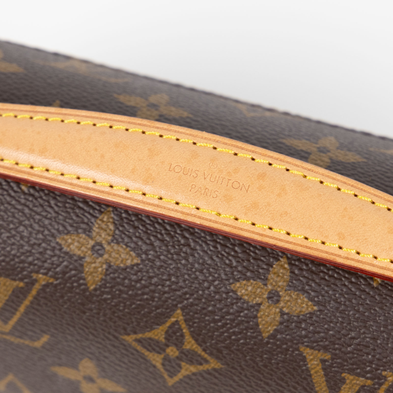 路易威登 LOUIS VUITTON Pochette Métis East West 老花 鏈條 郵差包 腋下單肩包 M46279 晶片款  防塵袋