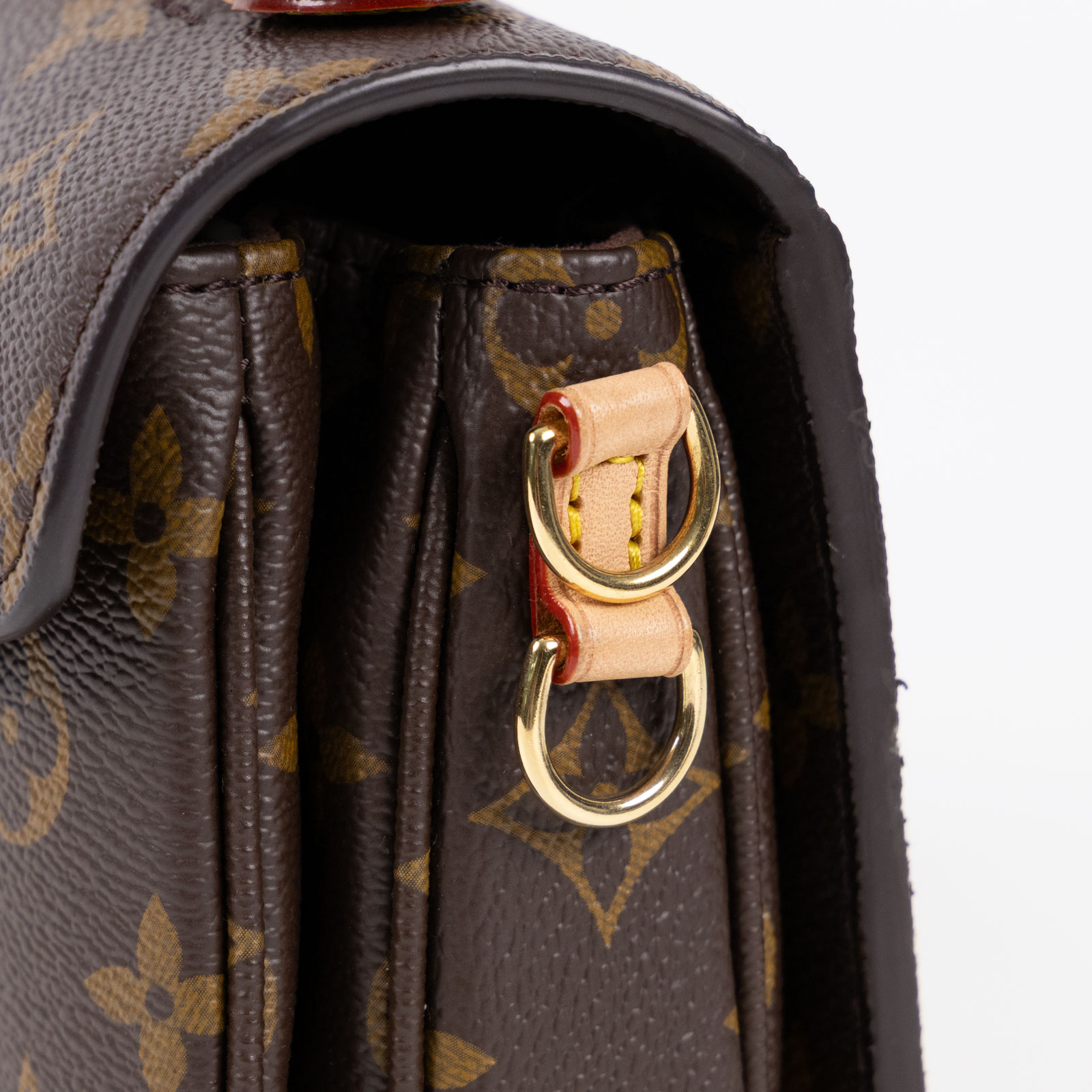 路易威登 LOUIS VUITTON Pochette Métis East West 老花 鏈條 郵差包 腋下單肩包 M46279 晶片款  防塵袋