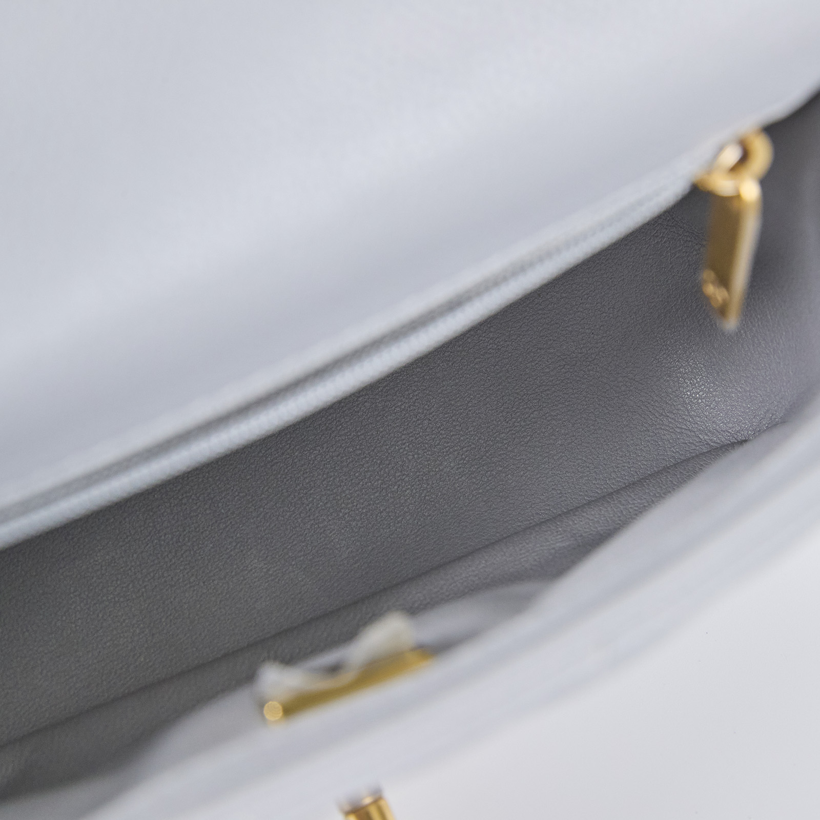 香奈兒 CHANEL Coco 肩背 斜背 口蓋包 AS3829 晶片款 灰愛心季節款方胖 原廠盒子/防塵袋/購買證明