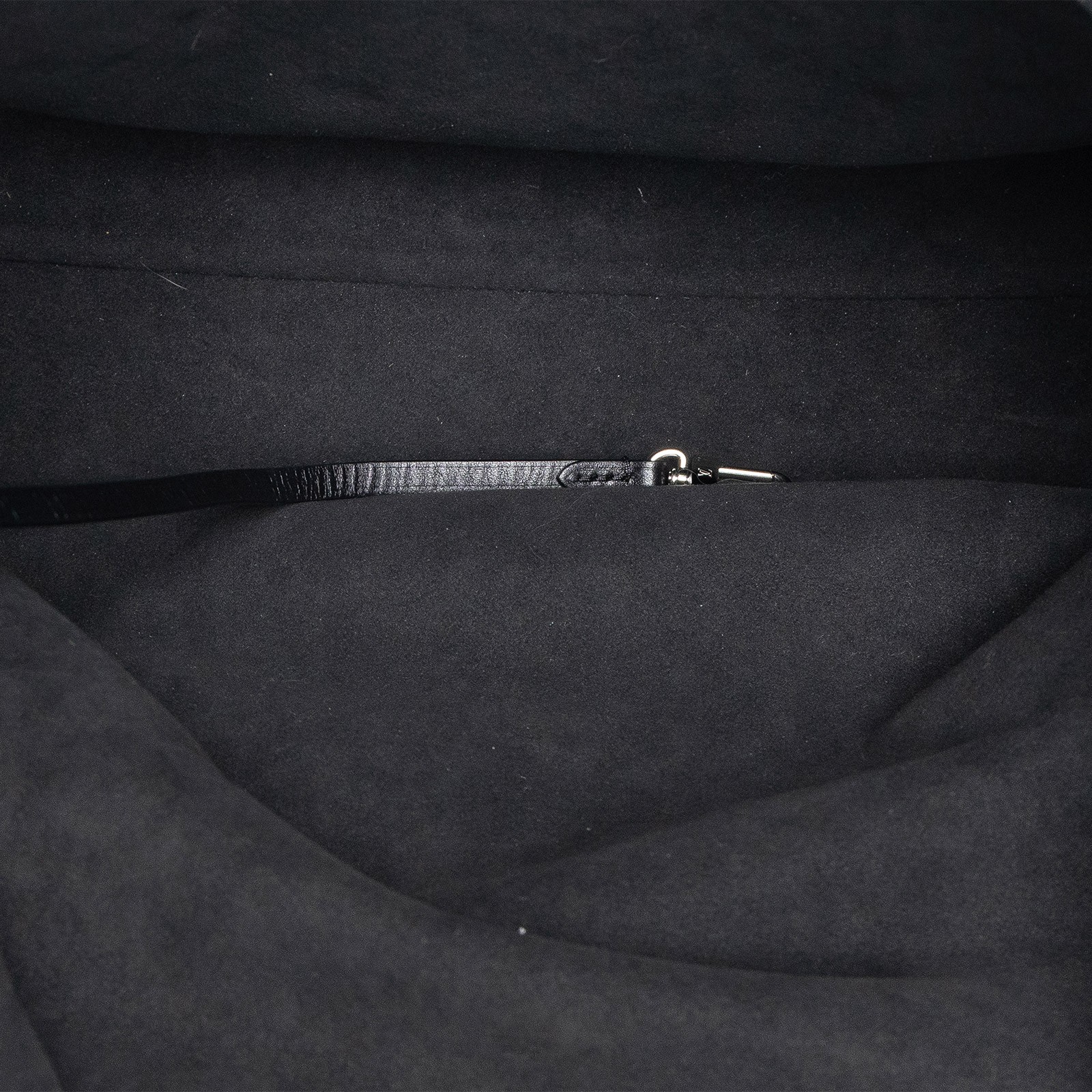 路易威登 LOUIS VUITTON CarryAll Vibe MM 手提 肩背包 黑色 M25143 晶片款  防塵袋/原廠盒子/購買證明