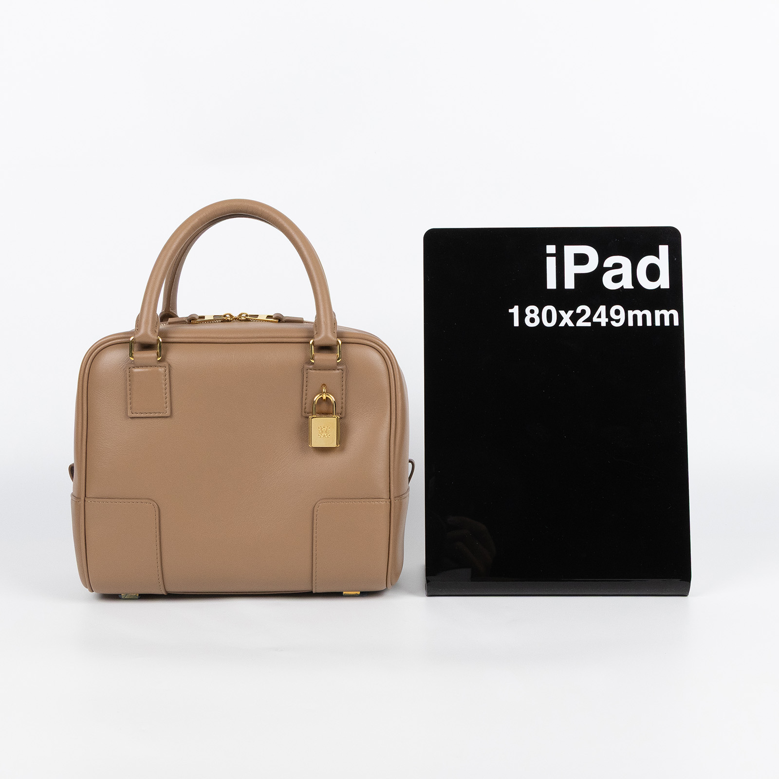 羅意威 LOEWE Amazona 19 bag 肩背 手提包 A039N10X03 土色AMAZONA19 防塵袋