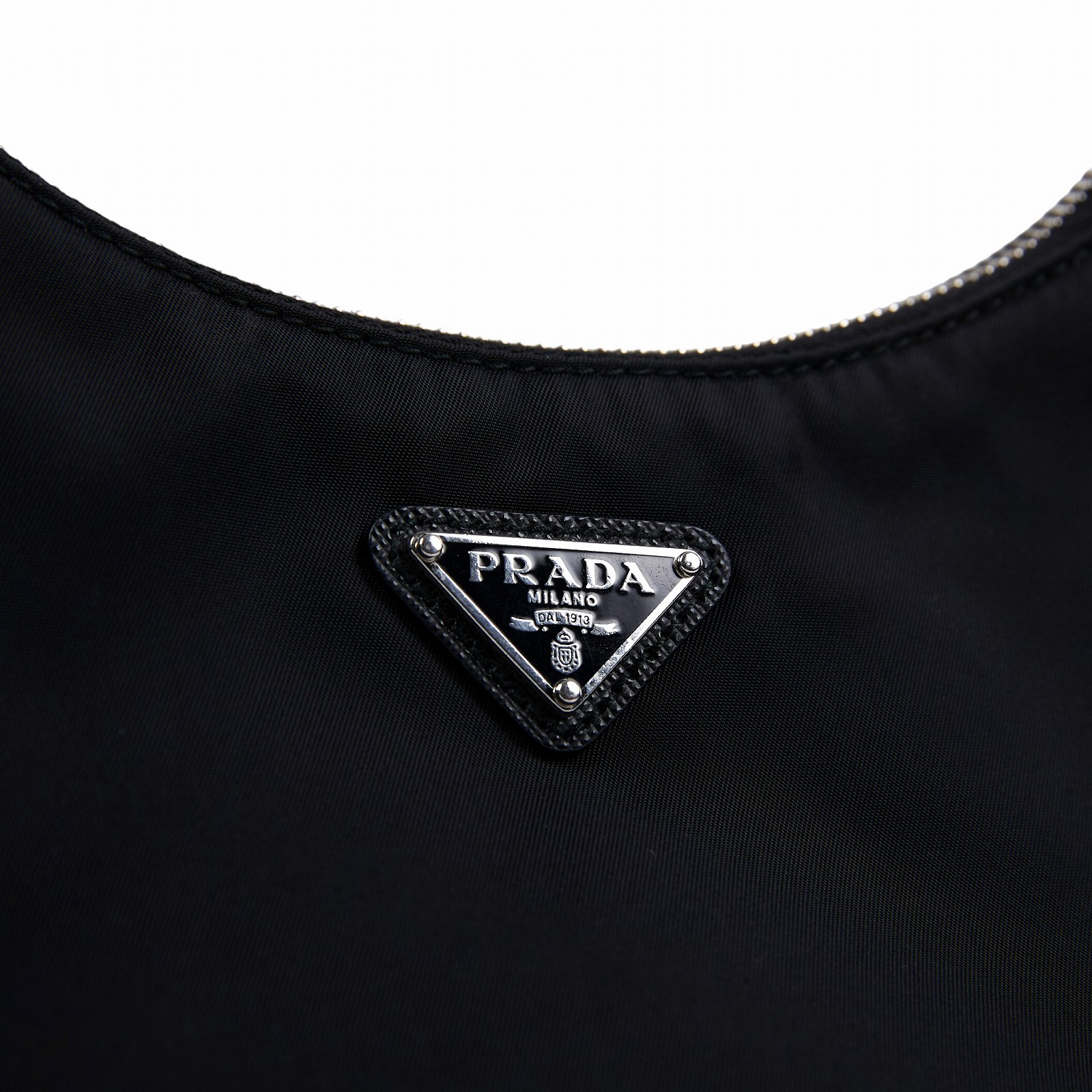 普拉達 PRADA Re-Edition 2005 Re-Nylon 手袋 1BH204_R064 黑銀三合一尼龍肩背包 無附屬品