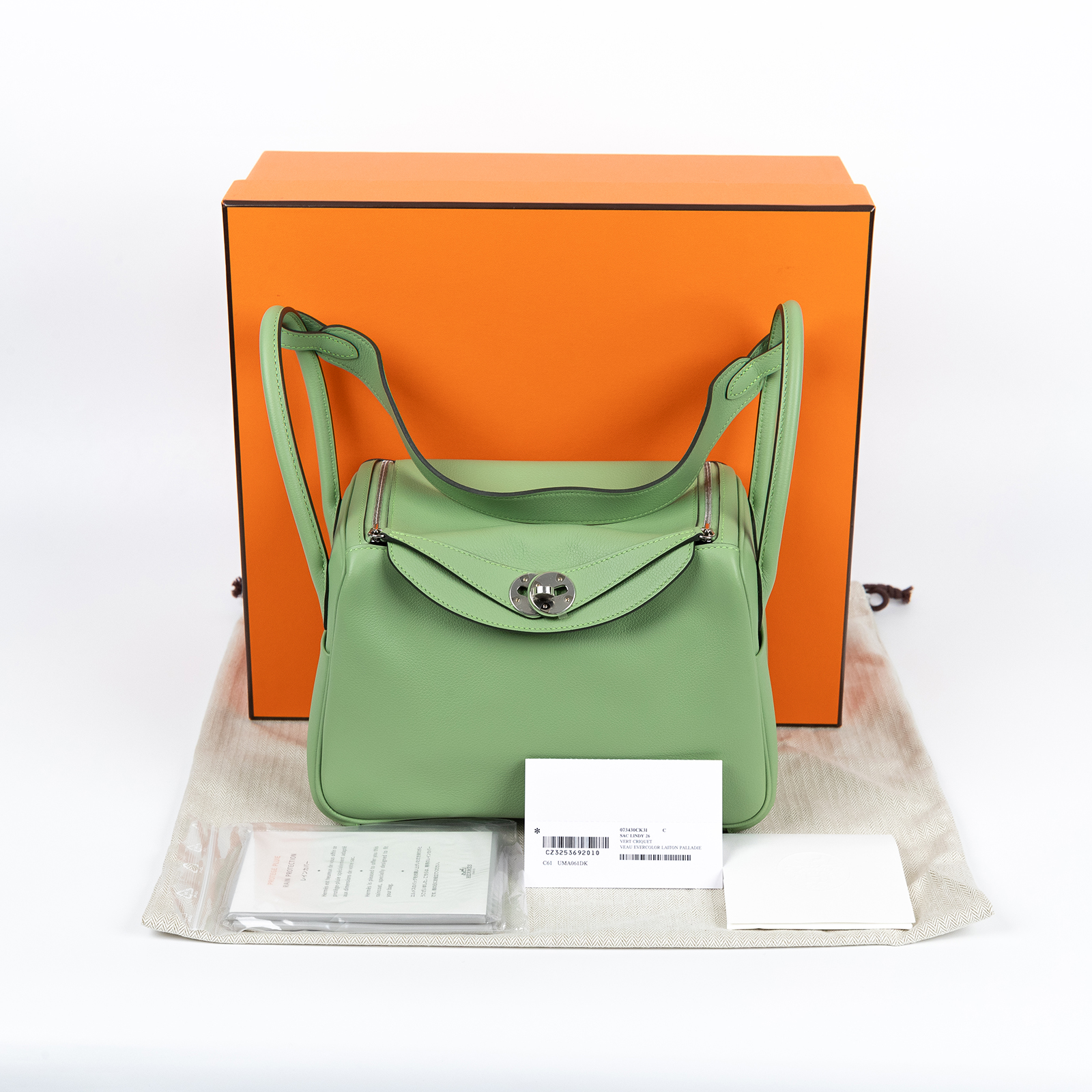 愛馬仕 Hermes Lindy 琳迪包 26 銀色五金 牛油果綠色 H073430CK31 /U MA 061 DK  原廠盒子/防塵袋/雨衣
