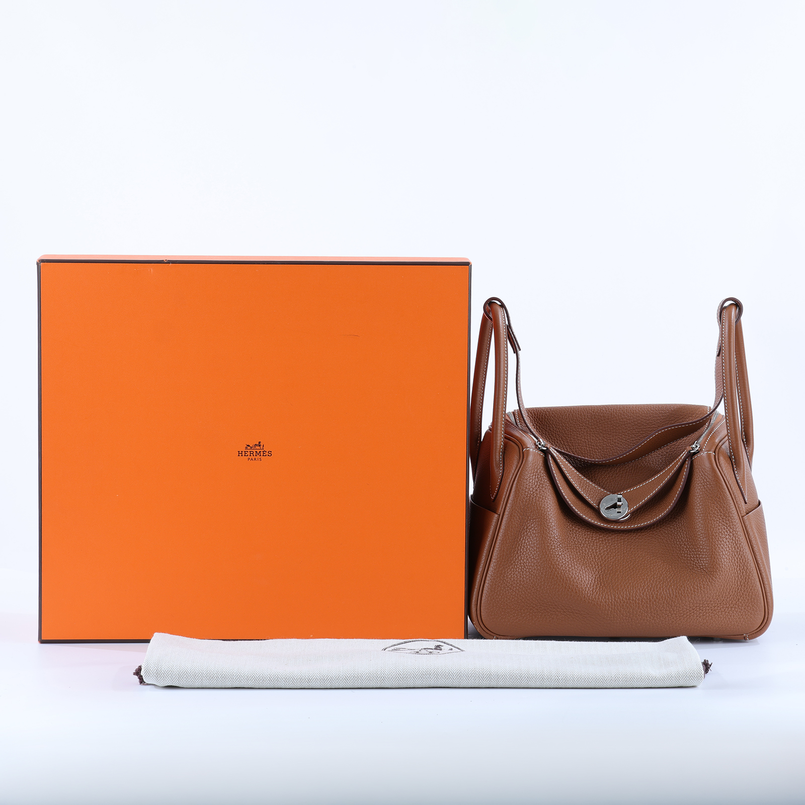 愛馬仕 Hermes Lindy 琳迪包 26 金棕色 銀色五金 H073428CK37  ZBY418 CA  原廠盒子/防塵袋/購買證明/雨衣