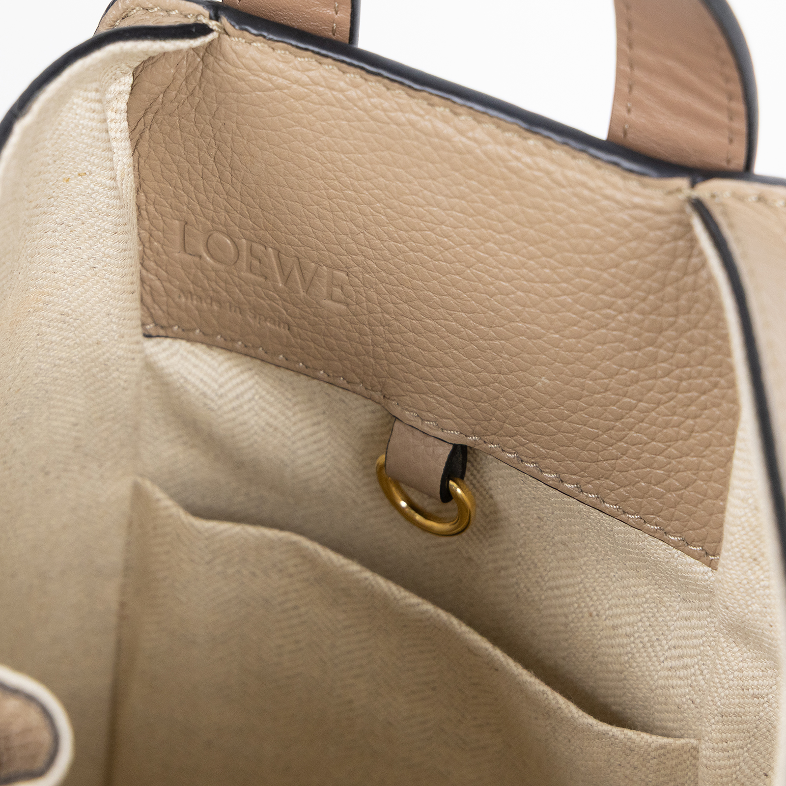 羅意威 LOEWE Compact Hammock bag 小牛皮 肩背 吊床包 A538H13X03 沙色HAMMOCK COMPACT 防塵袋