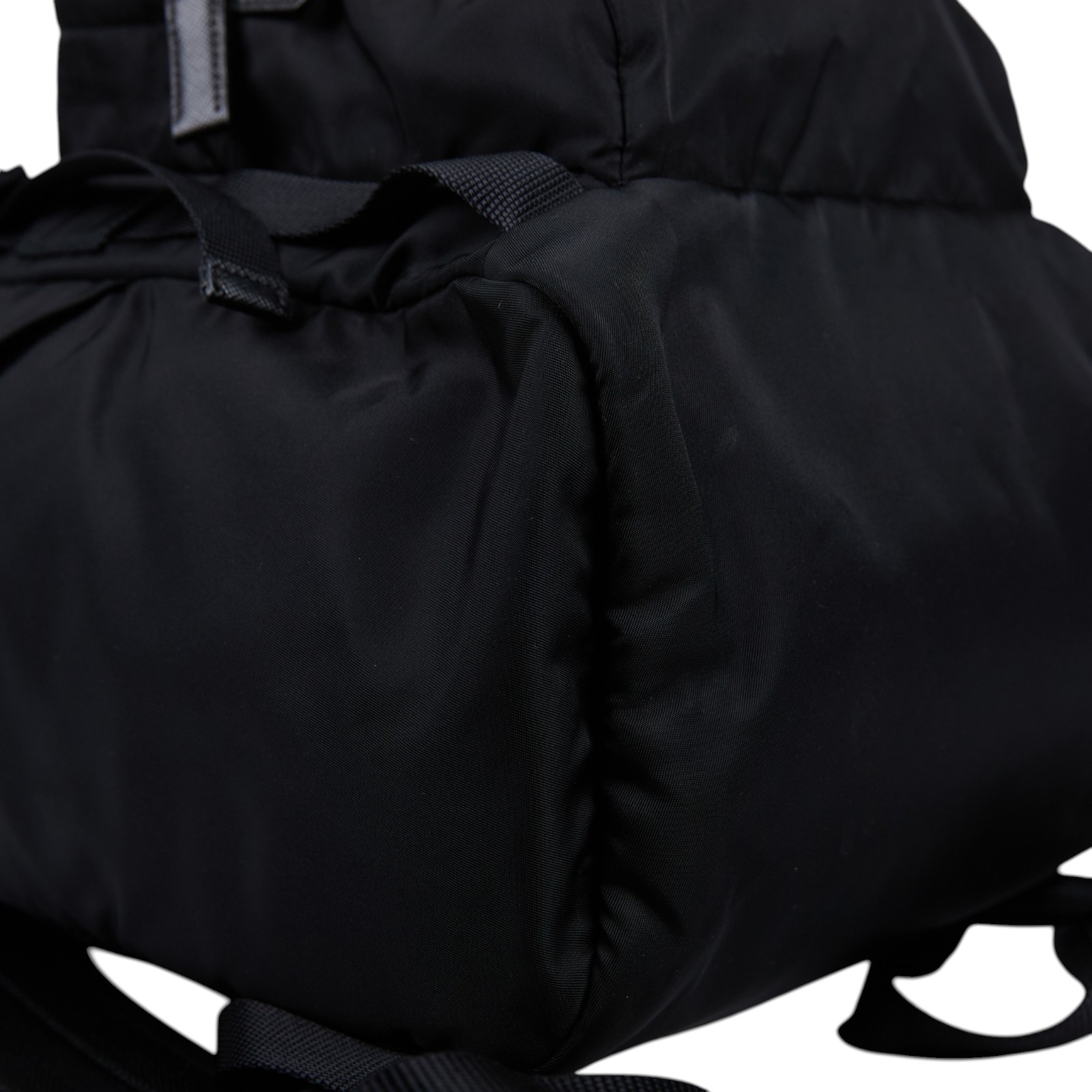 普拉達 PRADA Re-Nylon Saffiano皮革 背囊 2VZ135_2DMG 黑Saffiano 尼龍後背包 無附屬品
