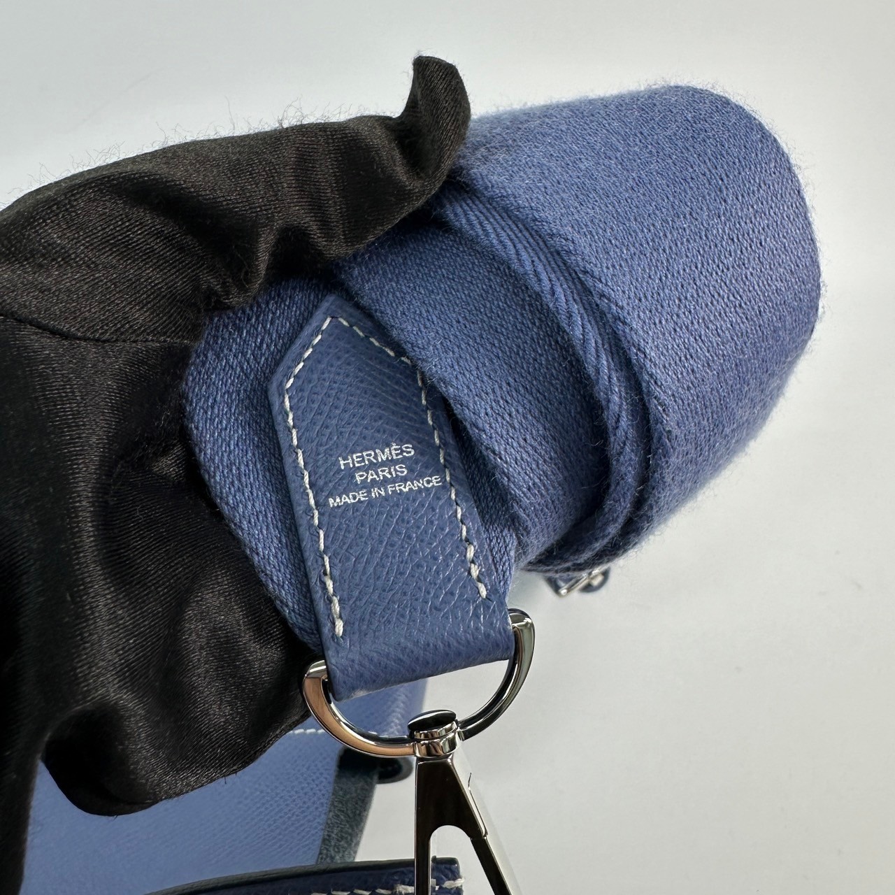 愛馬仕 Hermes Evelyne Bag 伊芙琳包 III 29 EV29 C刻 深藍EVELYNE SELLIER 29 防塵袋