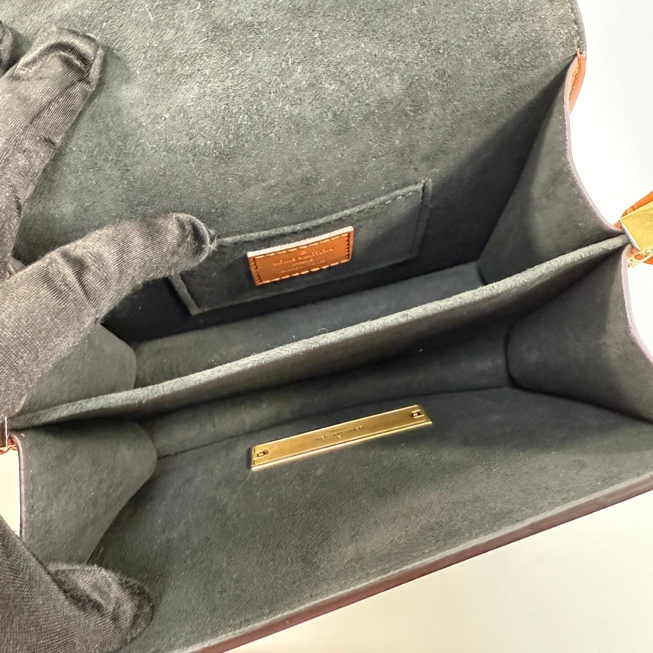 路易威登 LOUIS VUITTON Mini Dauphine 達芙妮 Reverse皮革飾邊 帆布肩背 斜背包 M45959 晶片款  DUSTBAG