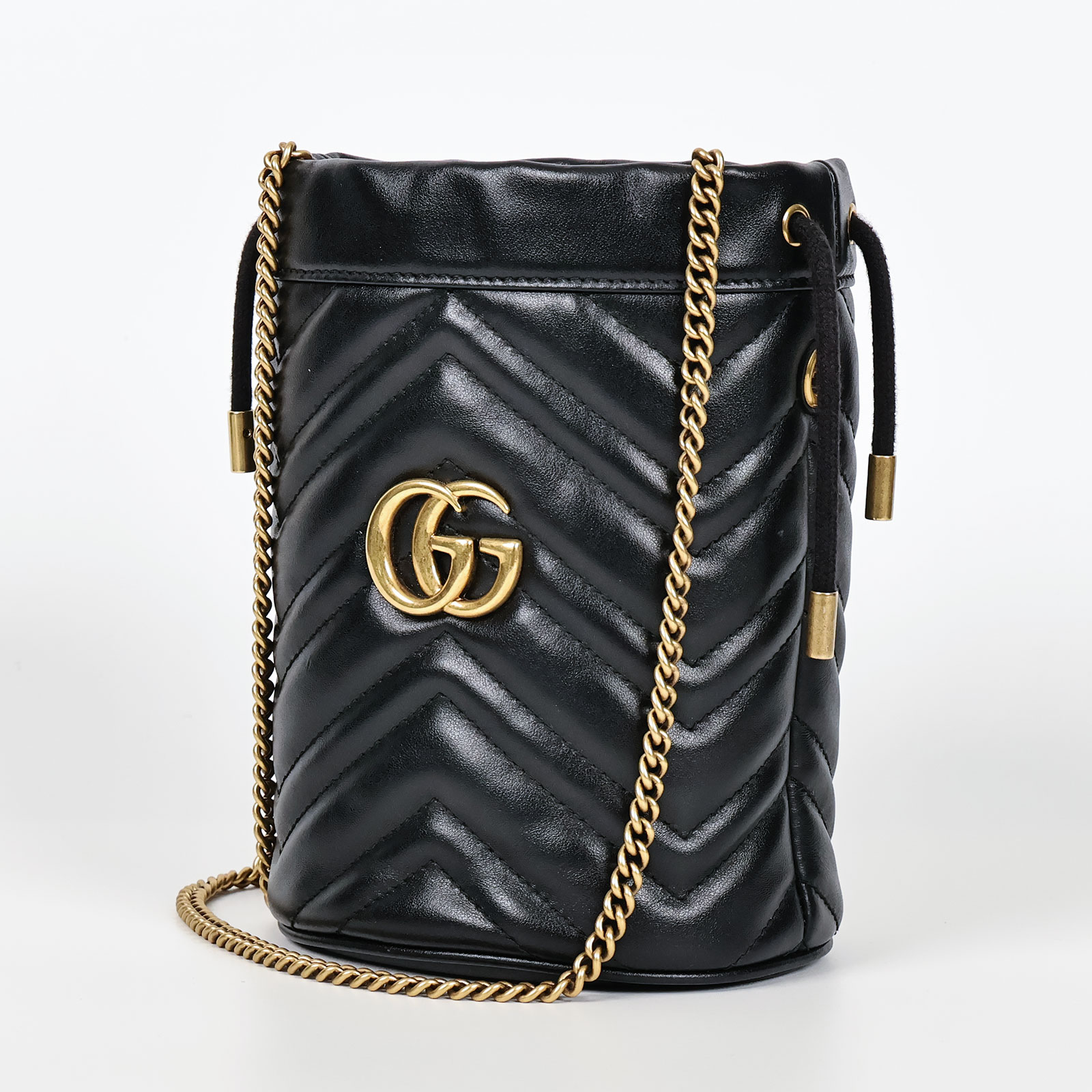 古馳 GUCCI Marmont 小牛皮 迷你 斜背 水筒包 575163 黑金GG Marmont迷你水桶袋 原廠盒子/防塵袋