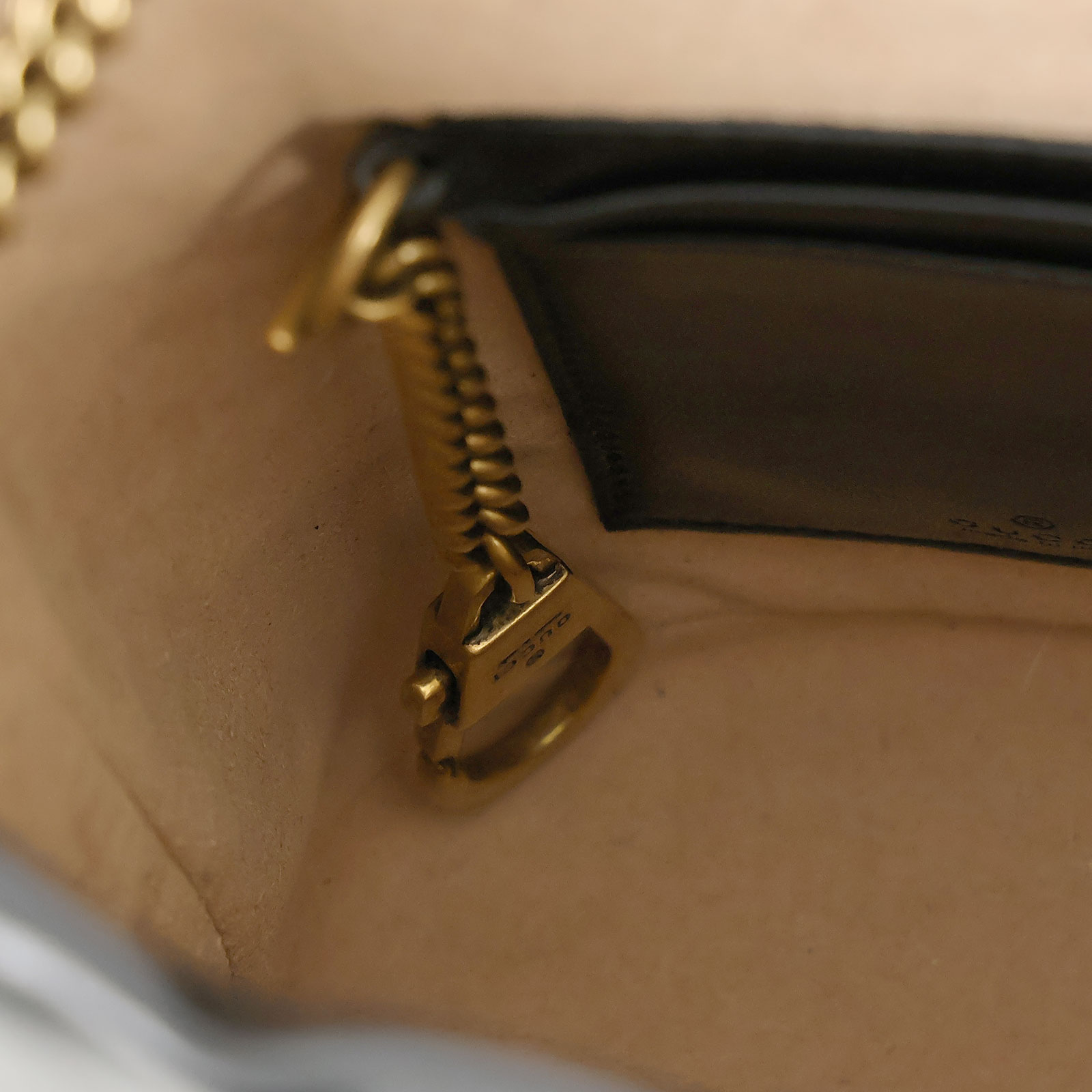 古馳 GUCCI Marmont 小牛皮 迷你 斜背 水筒包 575163 黑金GG Marmont迷你水桶袋 原廠盒子/防塵袋