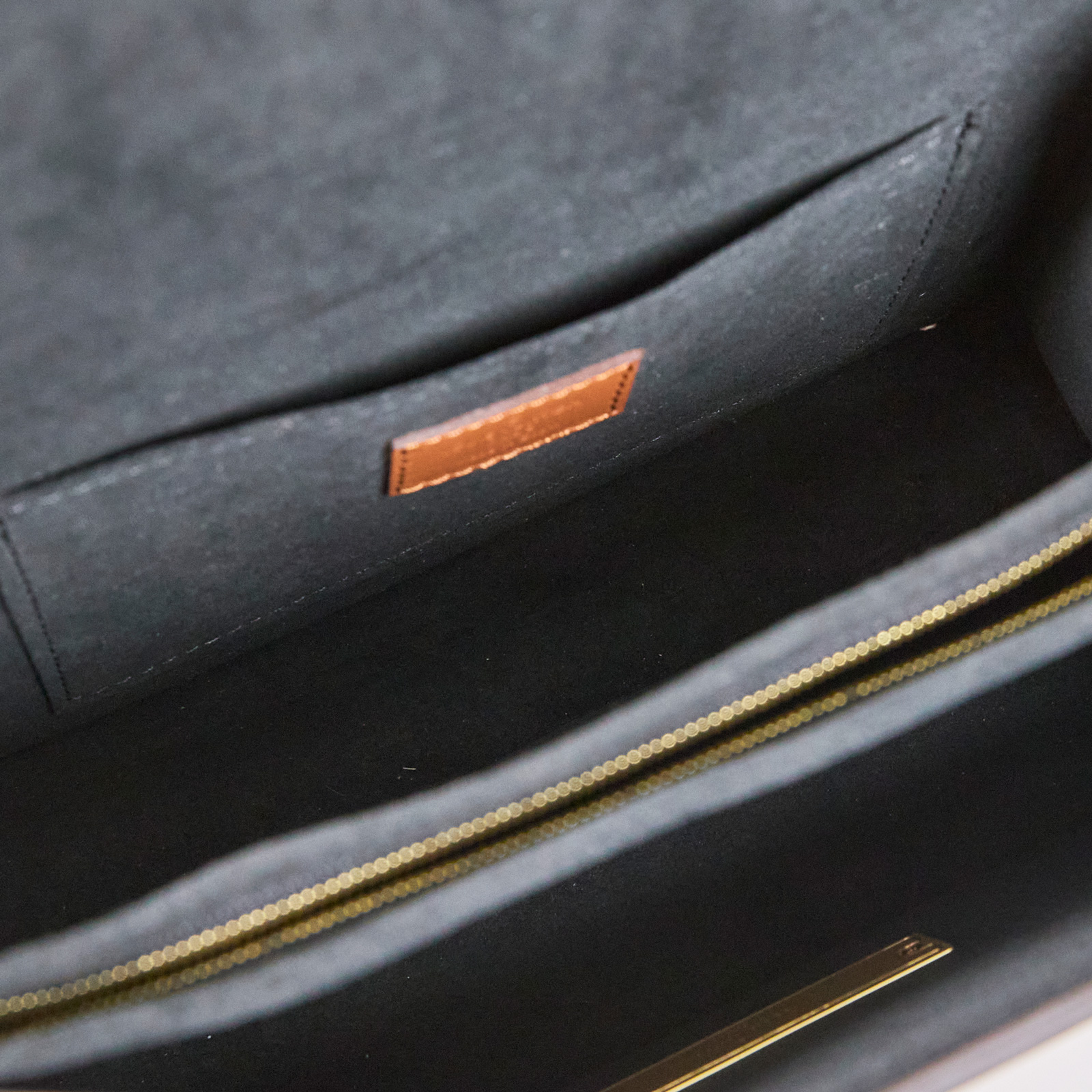 路易威登 LOUIS VUITTON Dauphine MM 手提包 雙色翻蓋斜背 鏈帶包 M44391 晶片款 原廠盒子/防塵袋/背帶2