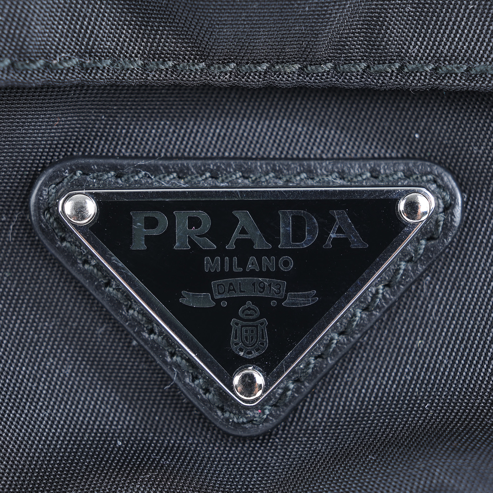 普拉達 PRADA Re-Nylon 腰包 2CN093_2CYU 黑尼龍迷你胸包 防塵袋