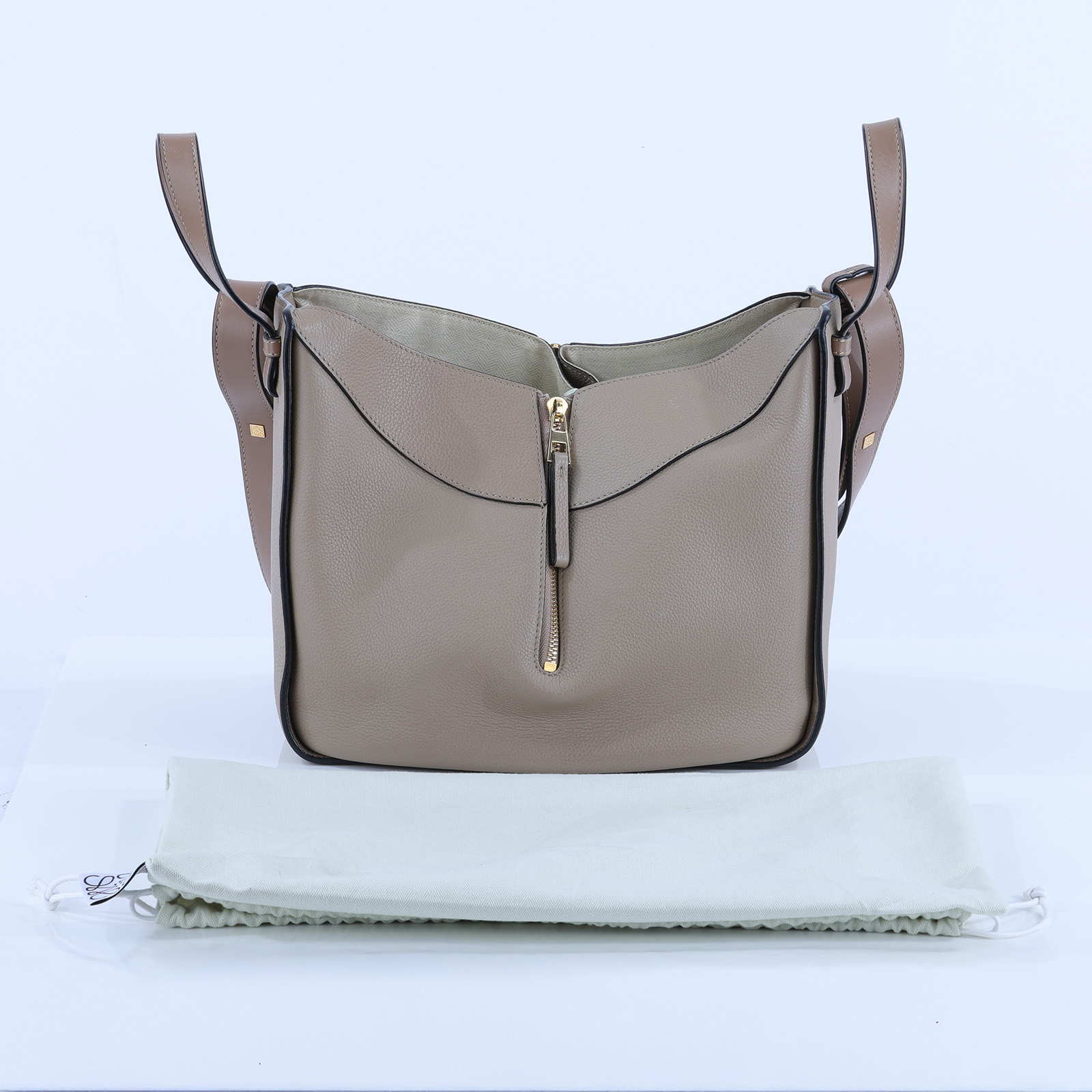 羅意威 LOEWE Small Hammock bag 手提 斜背包 A538S35X51 沙色HAMMOCK SMALL 防塵袋