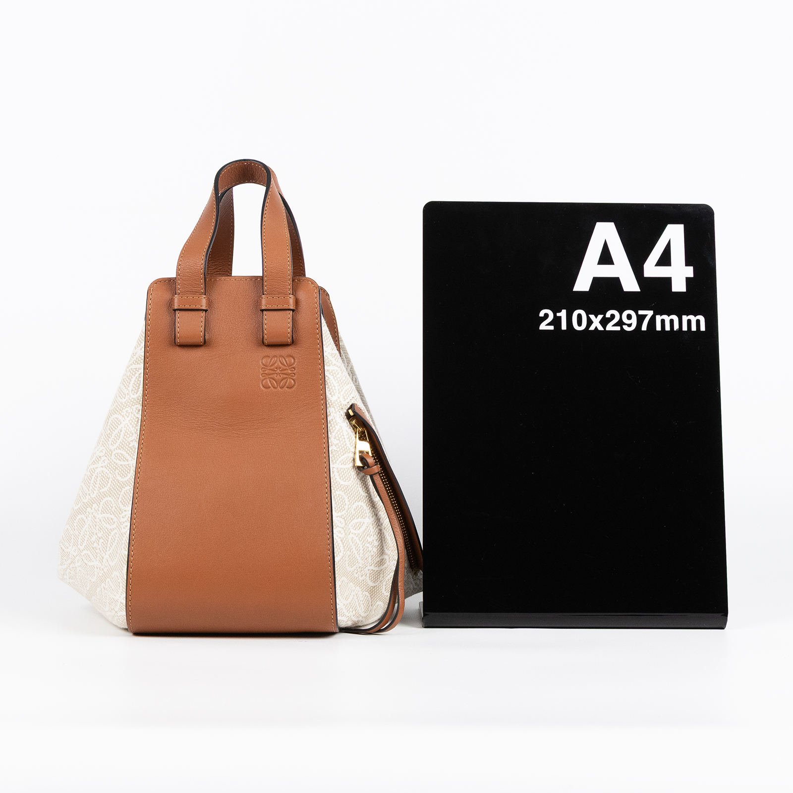 羅意威 LOEWE Compact Hammock bag 小牛皮 肩背 吊床包 A538H13X35  防塵袋