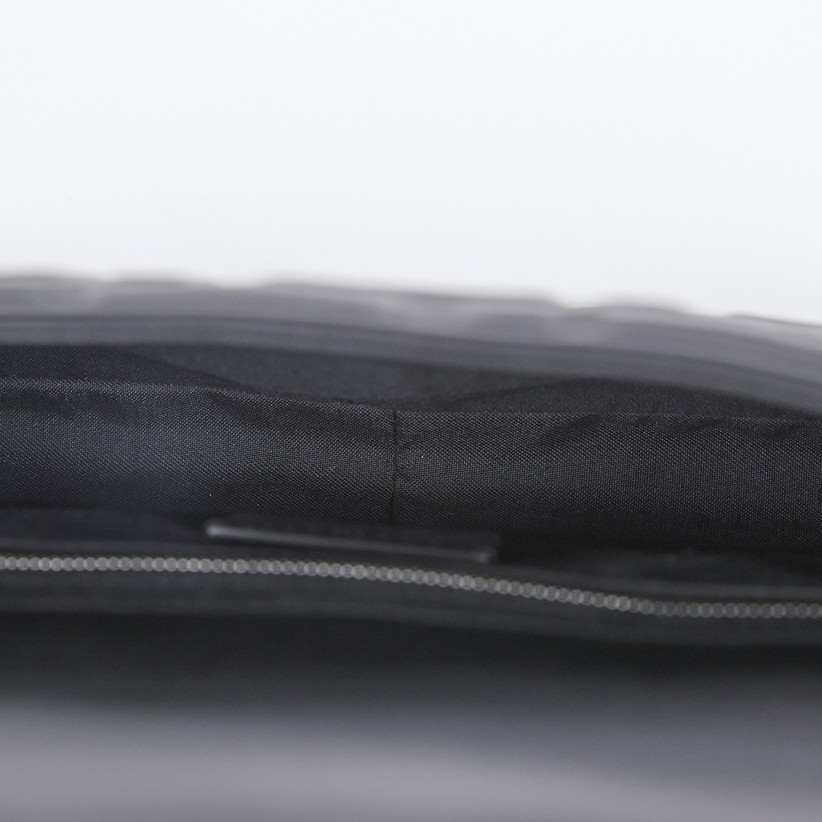 芬迪 FENDI Baguette 斜背包 7VA472A9ZC 男款黑BAGUETTE 防塵袋