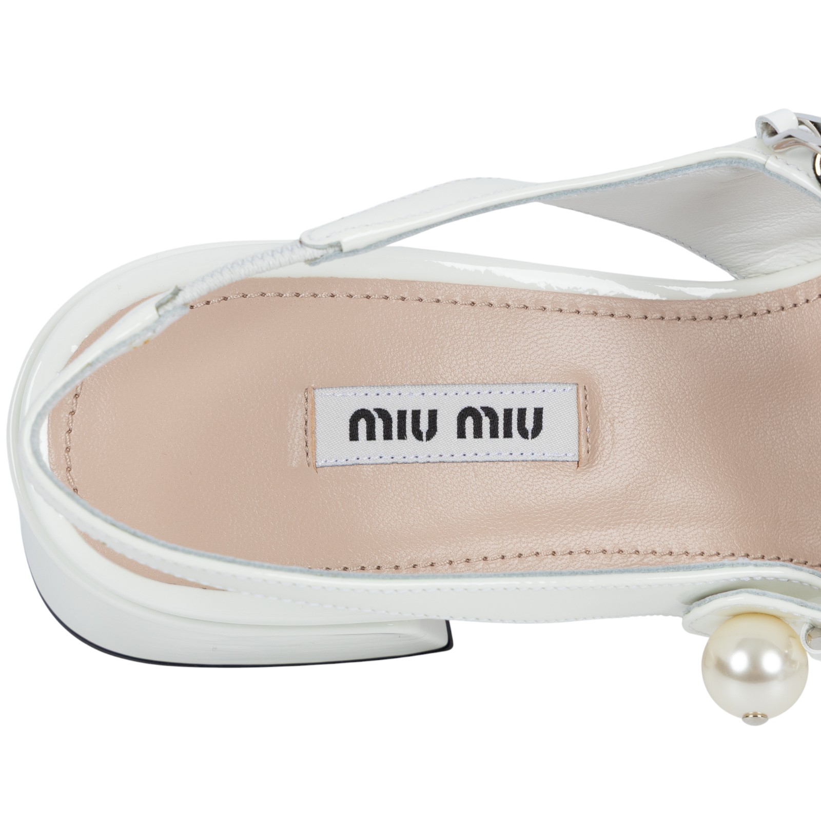 繆繆 MIU MIU 漆皮 後飾帶 跟鞋 5I460D_ZHV_38 黑白漆皮珍珠娃娃鞋 原廠盒子/防塵袋