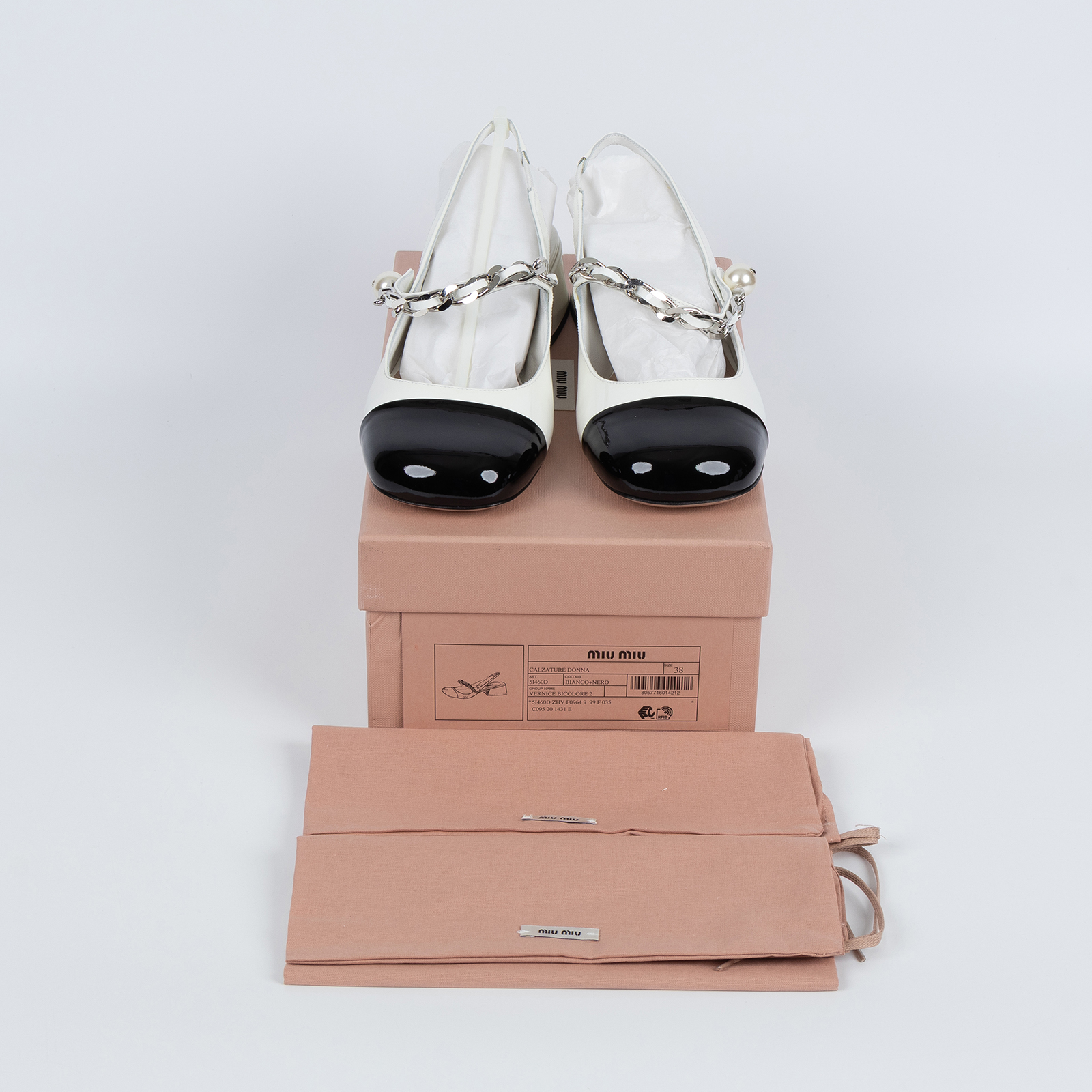繆繆 MIU MIU 漆皮 後飾帶 跟鞋 5I460D_ZHV_38 黑白漆皮珍珠娃娃鞋 原廠盒子/防塵袋