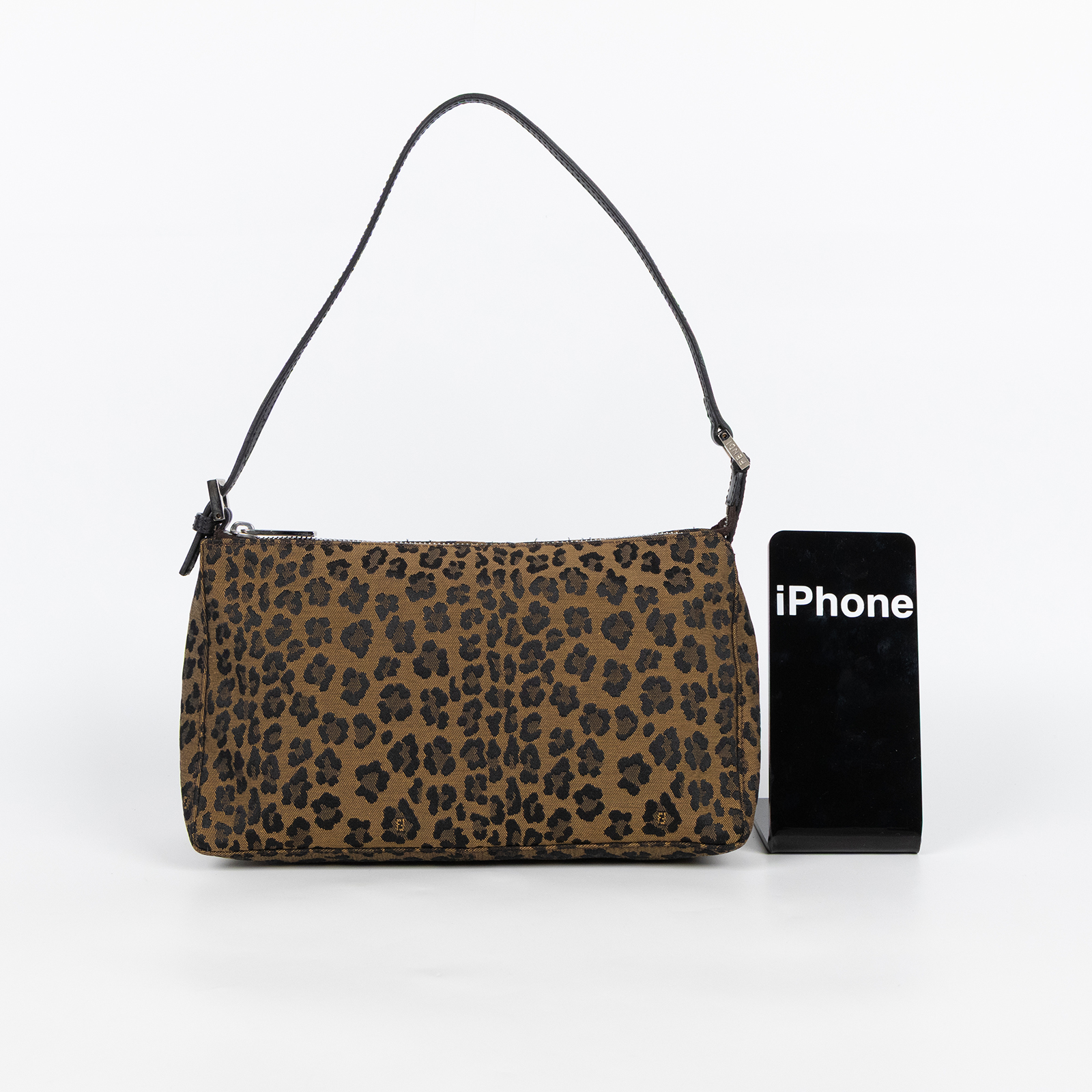 芬迪 FENDI Zucchino Pochette 帆布 肩背包 8BR26700NVT 豹紋肩背包 無附屬品