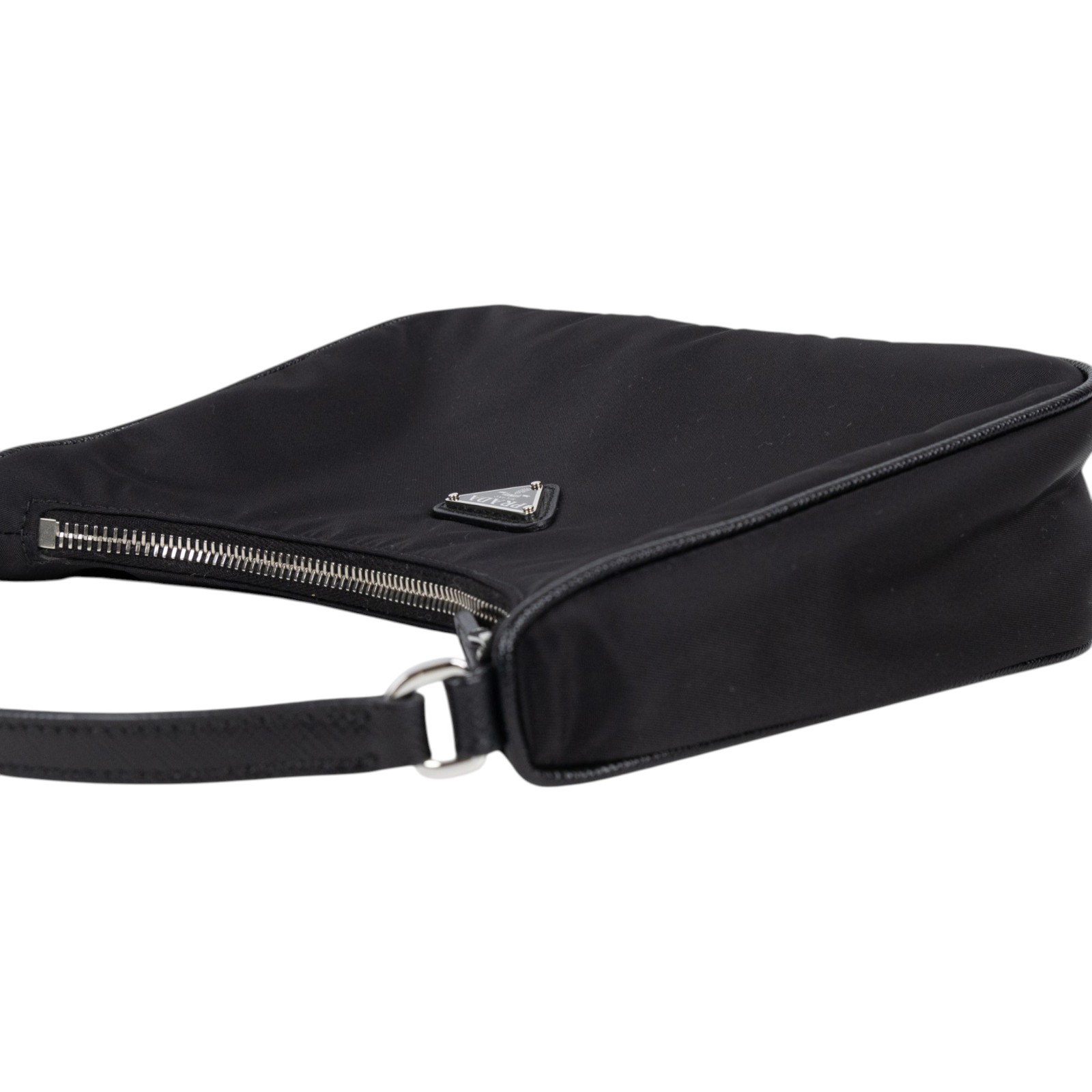 普拉達 PRADA Prada Re-Edition 環保尼龍 迷你袋 1NE204_R064 黑尼龍HOBO腋下包 防塵袋/保證卡