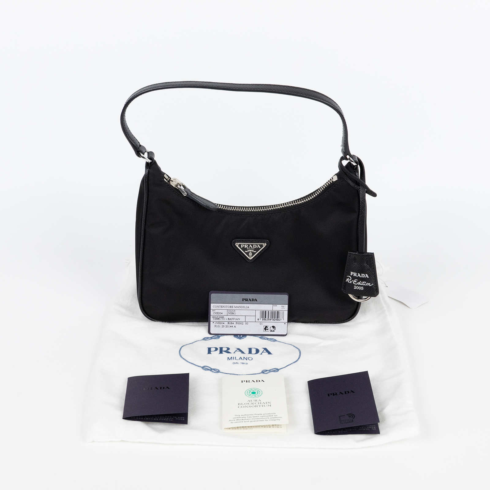 普拉達 PRADA Prada Re-Edition 環保尼龍 迷你袋 1NE204_R064 黑尼龍HOBO腋下包 防塵袋/保證卡