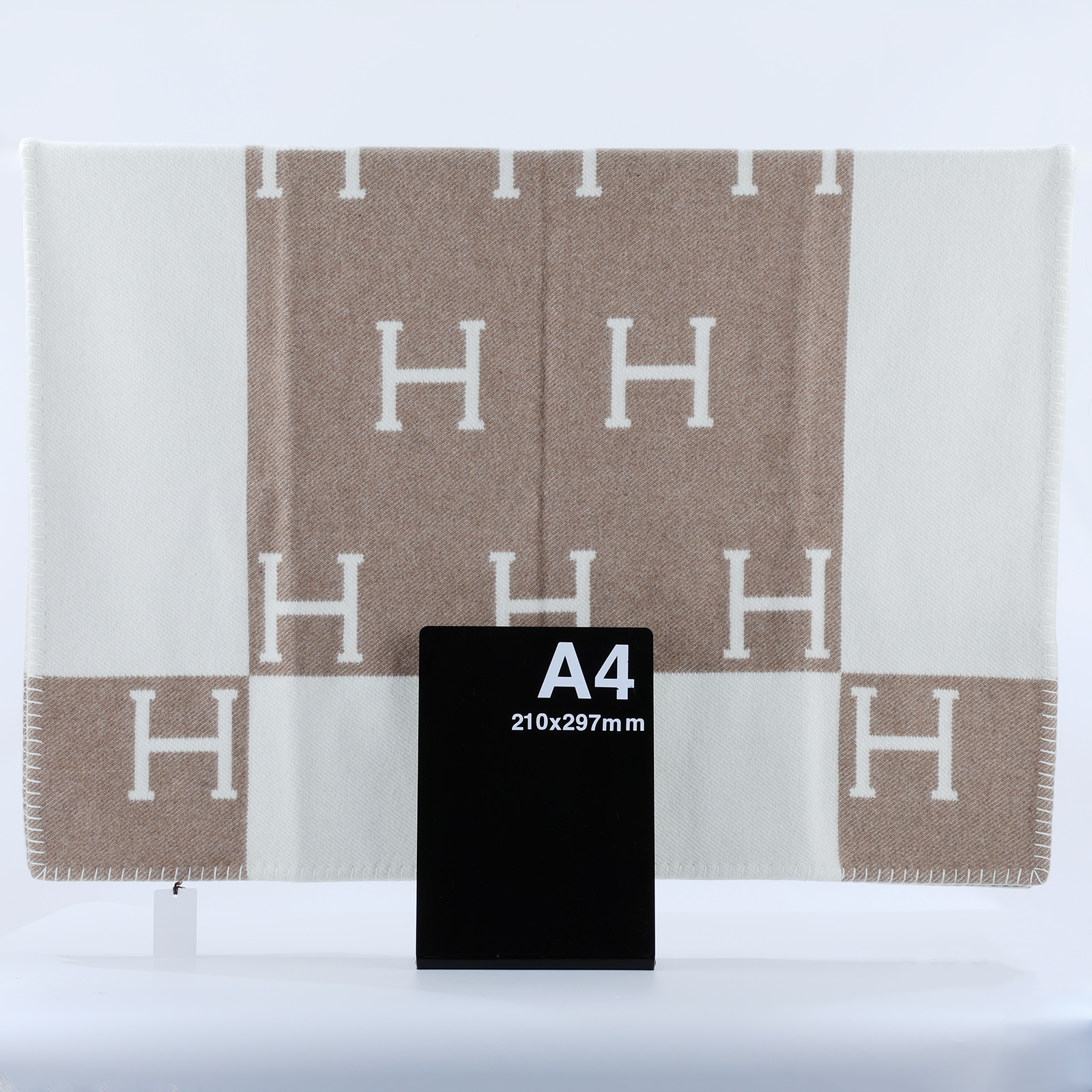 愛馬仕 Hermes Avalon 嬰兒毛毯 中榛子色 H102704Mv11  卡其Avalon嬰兒毛毯 原廠盒子