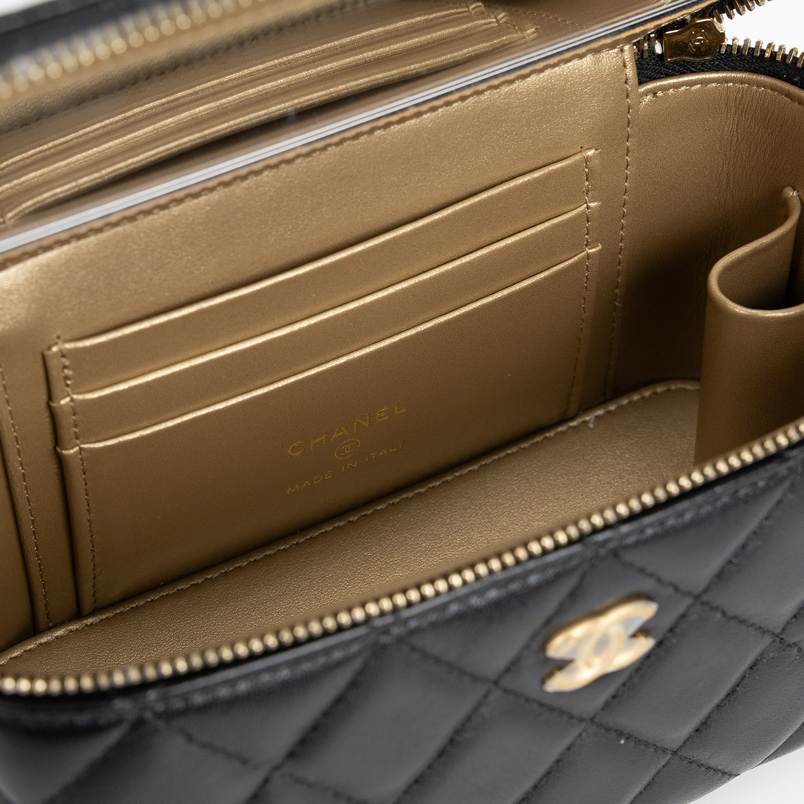 香奈兒 CHANEL CC LOGO 化妝盒 化妝箱 斜背包 Vanity Case AP2303 B18602 晶片款 黑羊VANITY CASE 原廠盒子/防塵袋