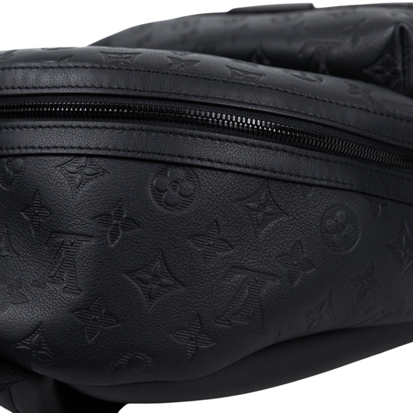路易威登 LOUIS VUITTON Discovery 後背包 黑色 M46553 晶片款 黑壓花Discovery 背包 PM 原廠盒子/防塵袋