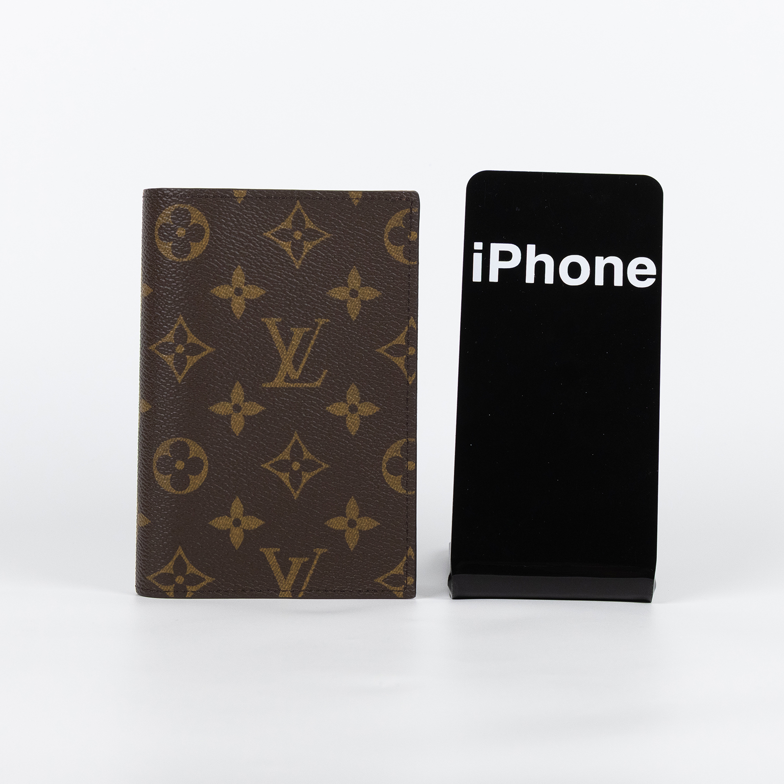 路易威登 LOUIS VUITTON 護照封套 護照夾老花帆布 M64502 晶片款 原花護照夾 原廠盒子/防塵袋