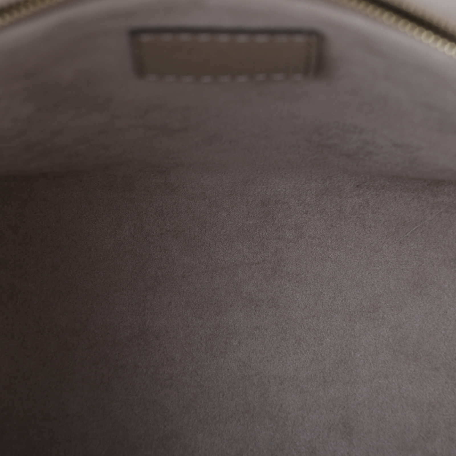 路易威登 LOUIS VUITTON OnTheGo PM 手提 肩背包 雙色 斑鳩米色 奶油色  M45779 晶片款  原廠盒子/防塵袋/背帶/購買證明