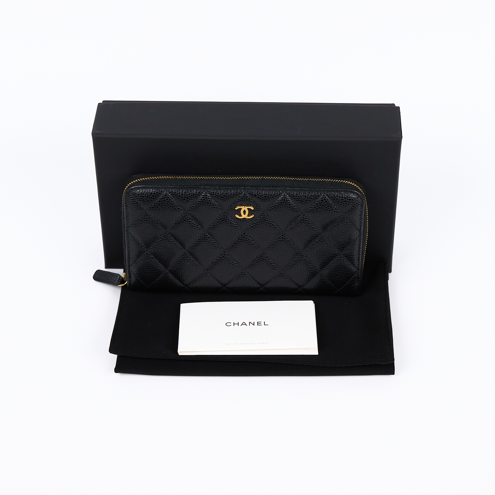 香奈兒 CHANEL CC LOGO 經典拉鍊長夾 粒紋小牛皮 AP0242 晶片款 黑色荔枝長夾 原廠盒子/防塵袋