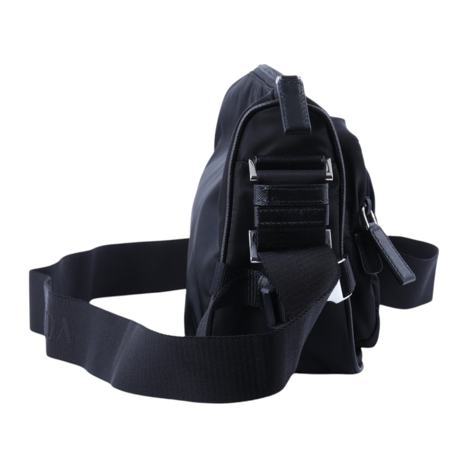 普拉達 PRADA Re-Nylon Saffiano皮革 肩背袋 中型 2VH192_2DMG 晶片款 黑Re-Nylon Saffiano中號肩背袋 防塵袋