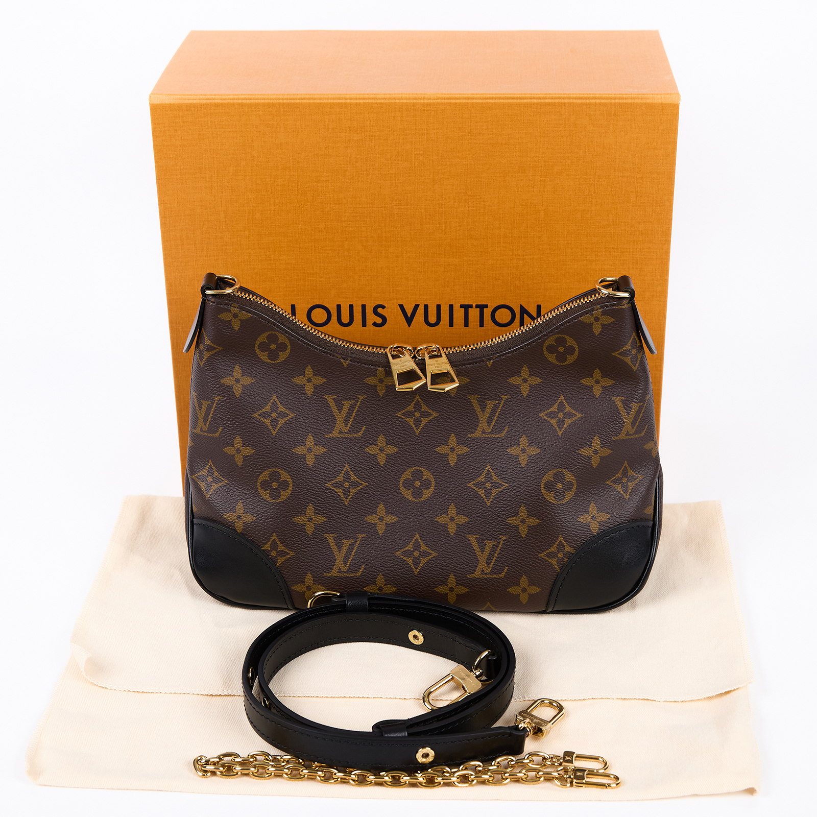 路易威登 LOUIS VUITTON Boulogne 黑色 牛角包 手提 斜肩背包 M45831 晶片款 黑Boulogne PM 原廠盒子/防塵袋/背帶