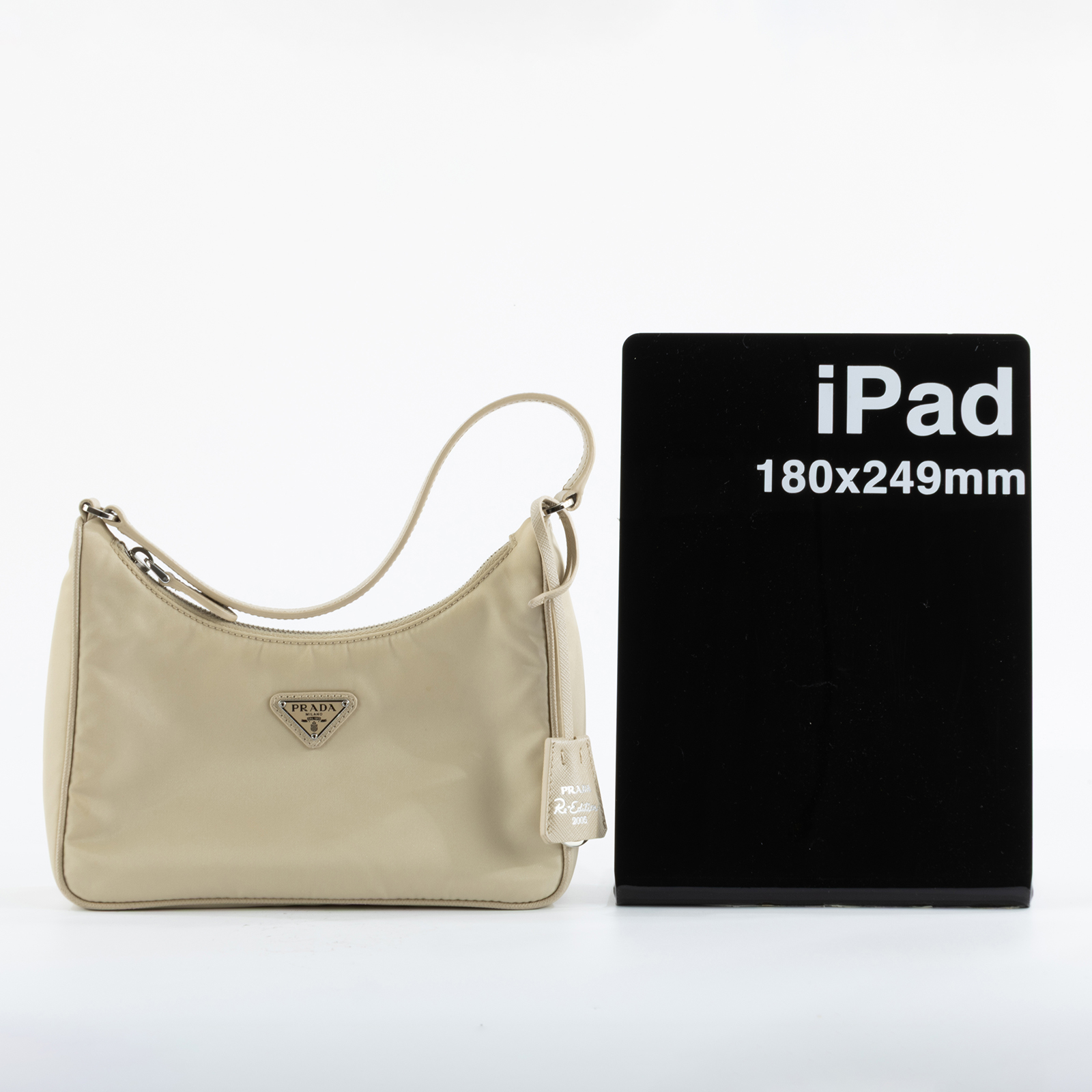 普拉達 PRADA Prada Re-Edition 環保尼龍 迷你袋 1NE204 奶茶RE-EDITION 2005腋下包 無附屬品