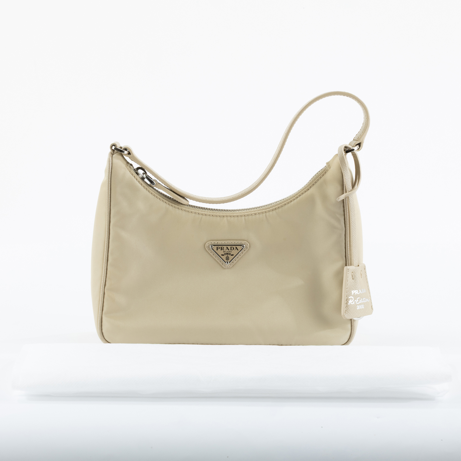 普拉達 PRADA Prada Re-Edition 環保尼龍 迷你袋 1NE204 奶茶RE-EDITION 2005腋下包 無附屬品