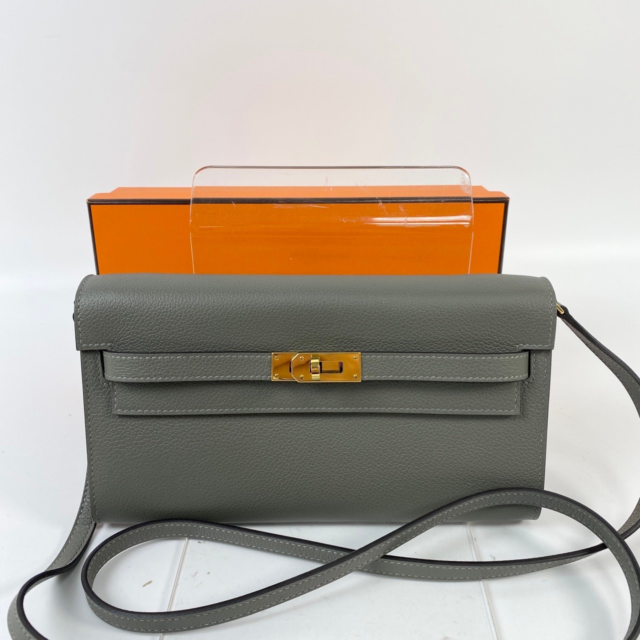 愛馬仕 Hermes Kelly to go 長夾肩背包 KLG B TI 010 BY B刻 積雨雲灰KELLY TO GO 原廠盒子/防塵袋/STARP