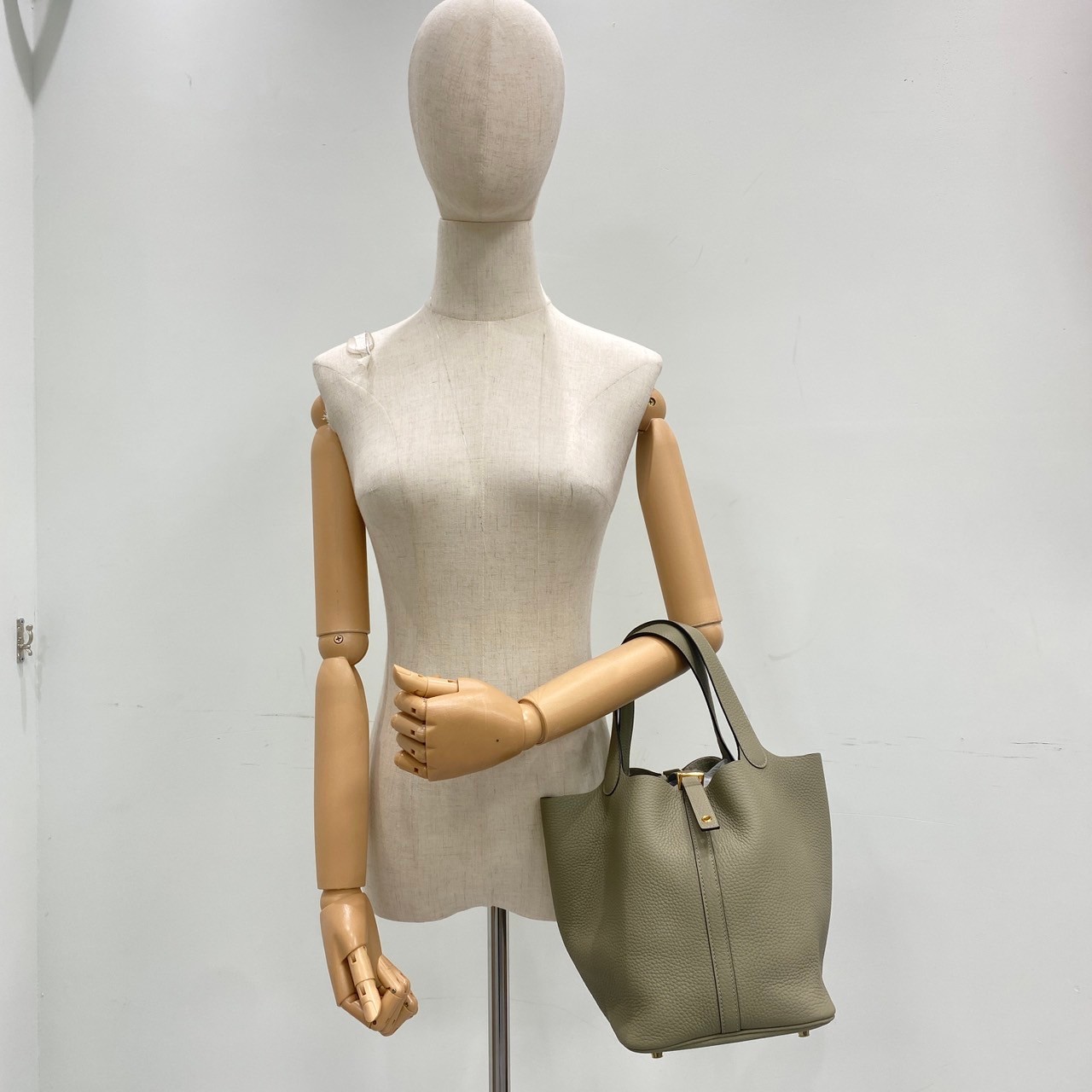 愛馬仕 Hermes Picotin Lock 22 菜籃子包 PT22 U MI 011 IA U刻 鼠尾草灰金扣PICOTIN22 原廠盒子/防塵袋2/鎖組