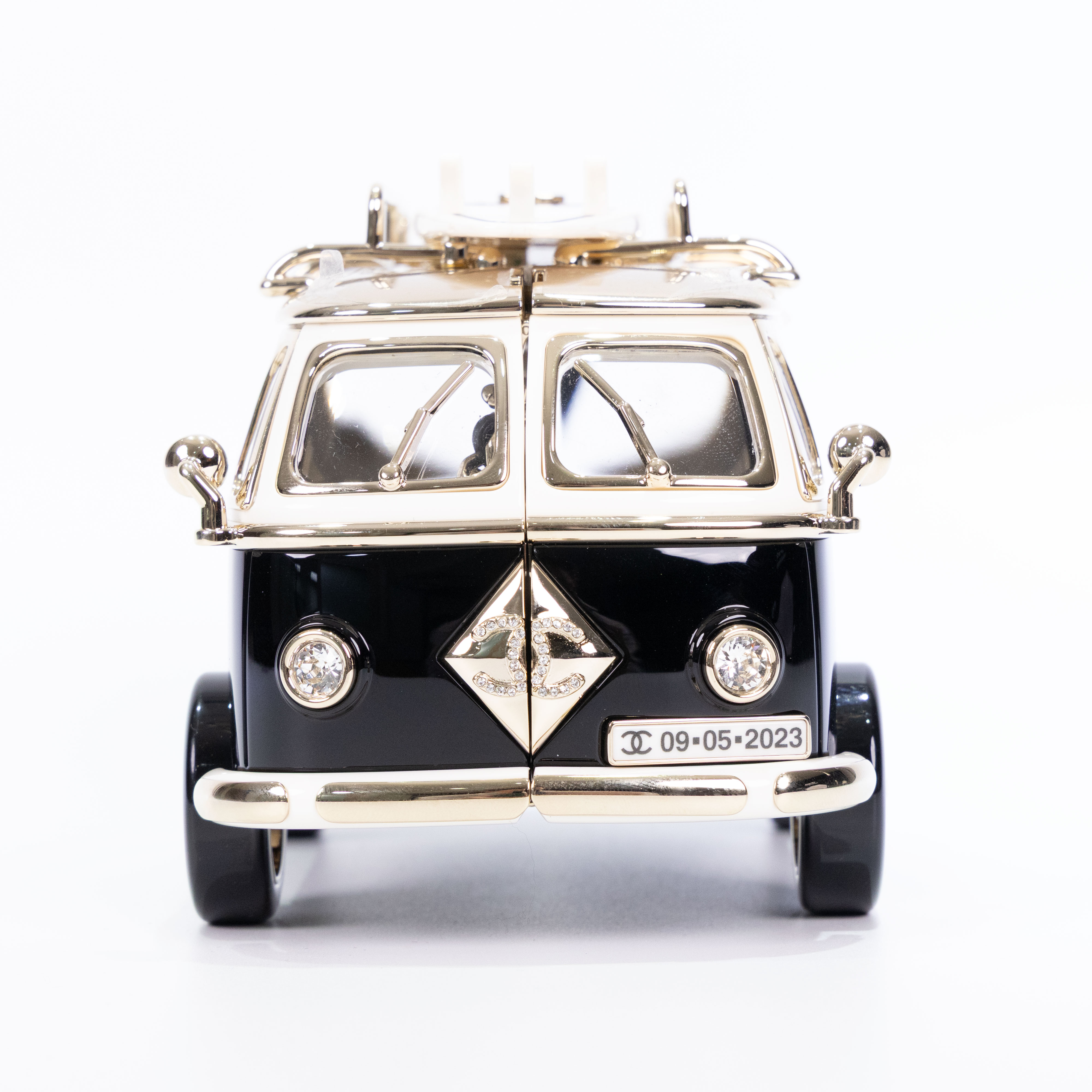 香奈兒 CHANEL 限量版 小巴士 單肩包 AS4590 休旅車硬殼包 23/24度假系列包 防塵袋