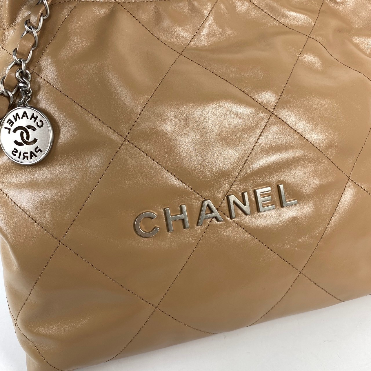 香奈兒 CHANEL 22 小型 束口包 AS3260 晶片款 奶茶色22BAG SMALL 原廠盒子/防塵袋/內袋/購買證明影本