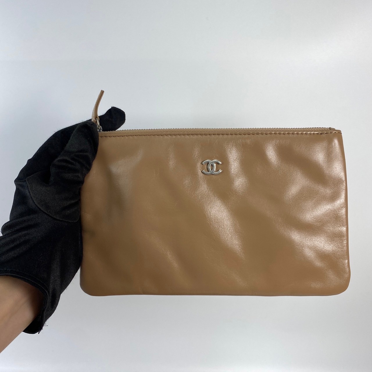 香奈兒 CHANEL 22 小型 束口包 AS3260 晶片款 奶茶色22BAG SMALL 原廠盒子/防塵袋/內袋/購買證明影本