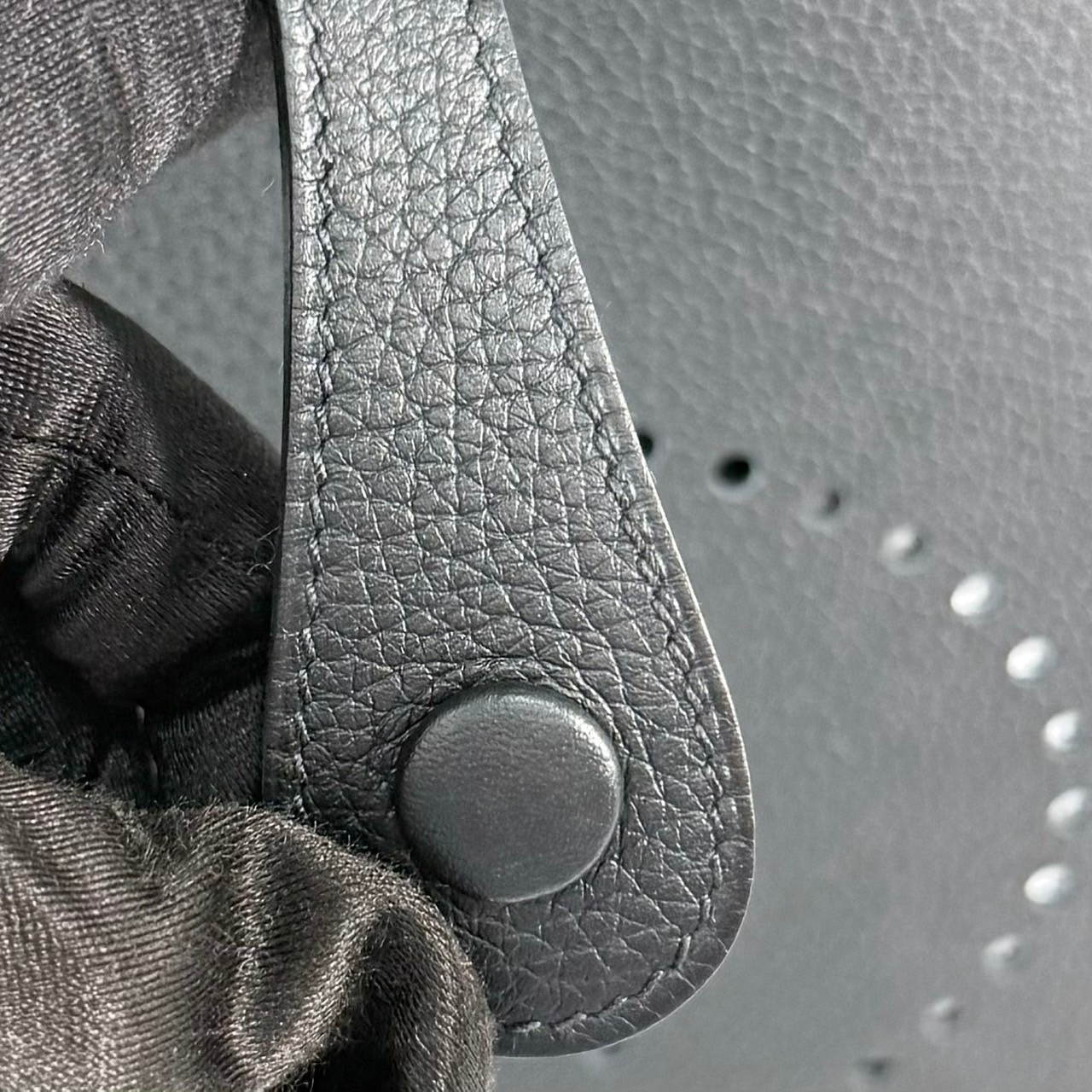 愛馬仕 Hermes Evelyne Bag 伊芙琳包 III 29 EV29 B MM 003 CF/H056277CC89  防塵袋/背帶/購買證明