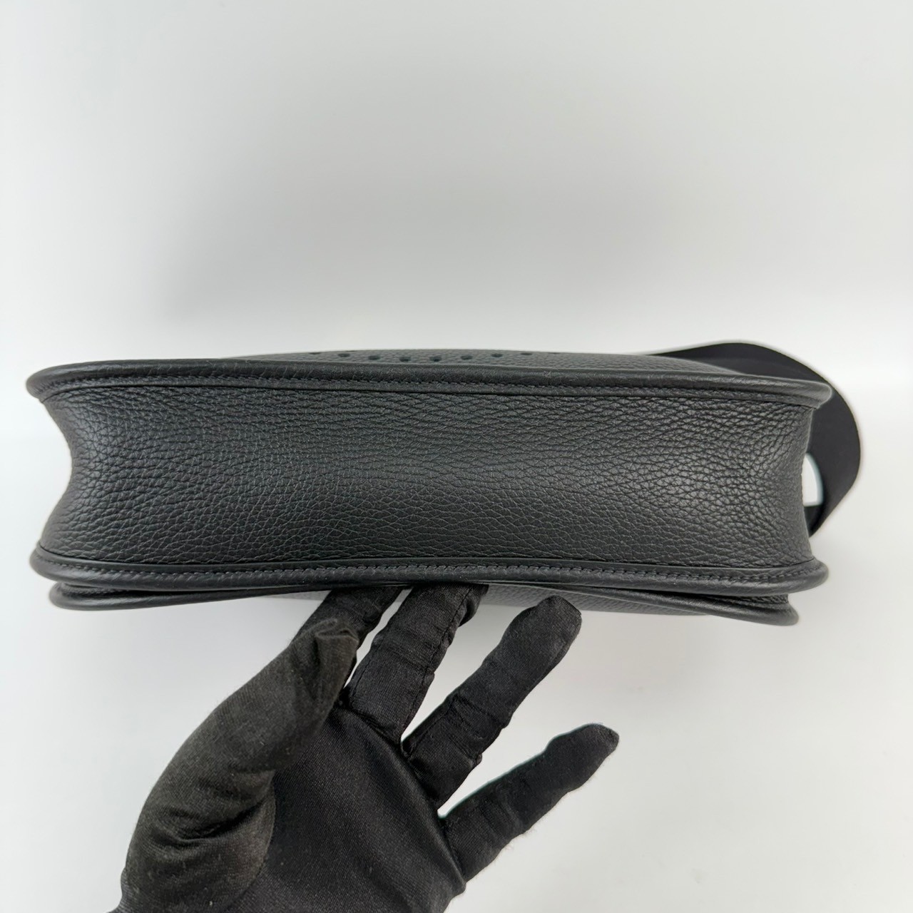 愛馬仕 Hermes Evelyne Bag 伊芙琳包 III 29 EV29 B MM 003 CF/H056277CC89  防塵袋/背帶/購買證明